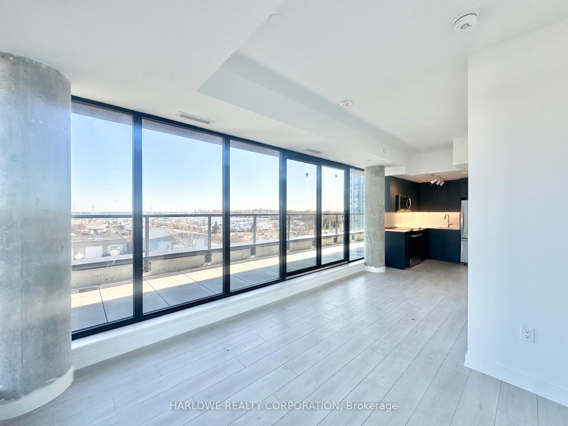 Photo 3 of Unit PH524 E, 1610 Charles Street, Whitby, Port Whitby — HOMEH