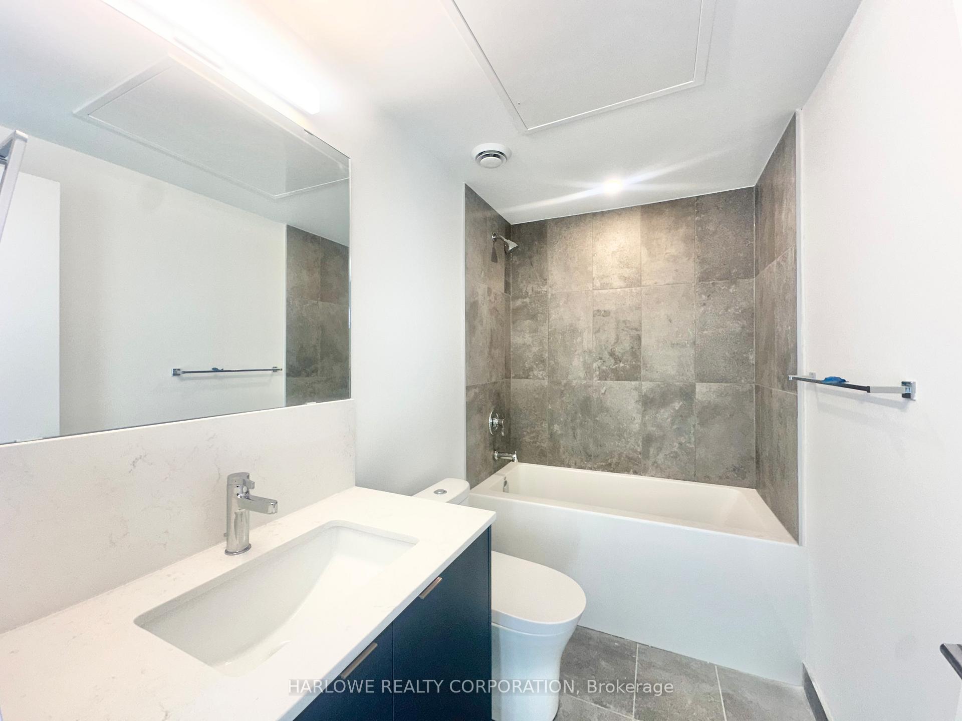 Photo 17 of Unit PH524 E, 1610 Charles Street, Whitby, Port Whitby — HOMEH