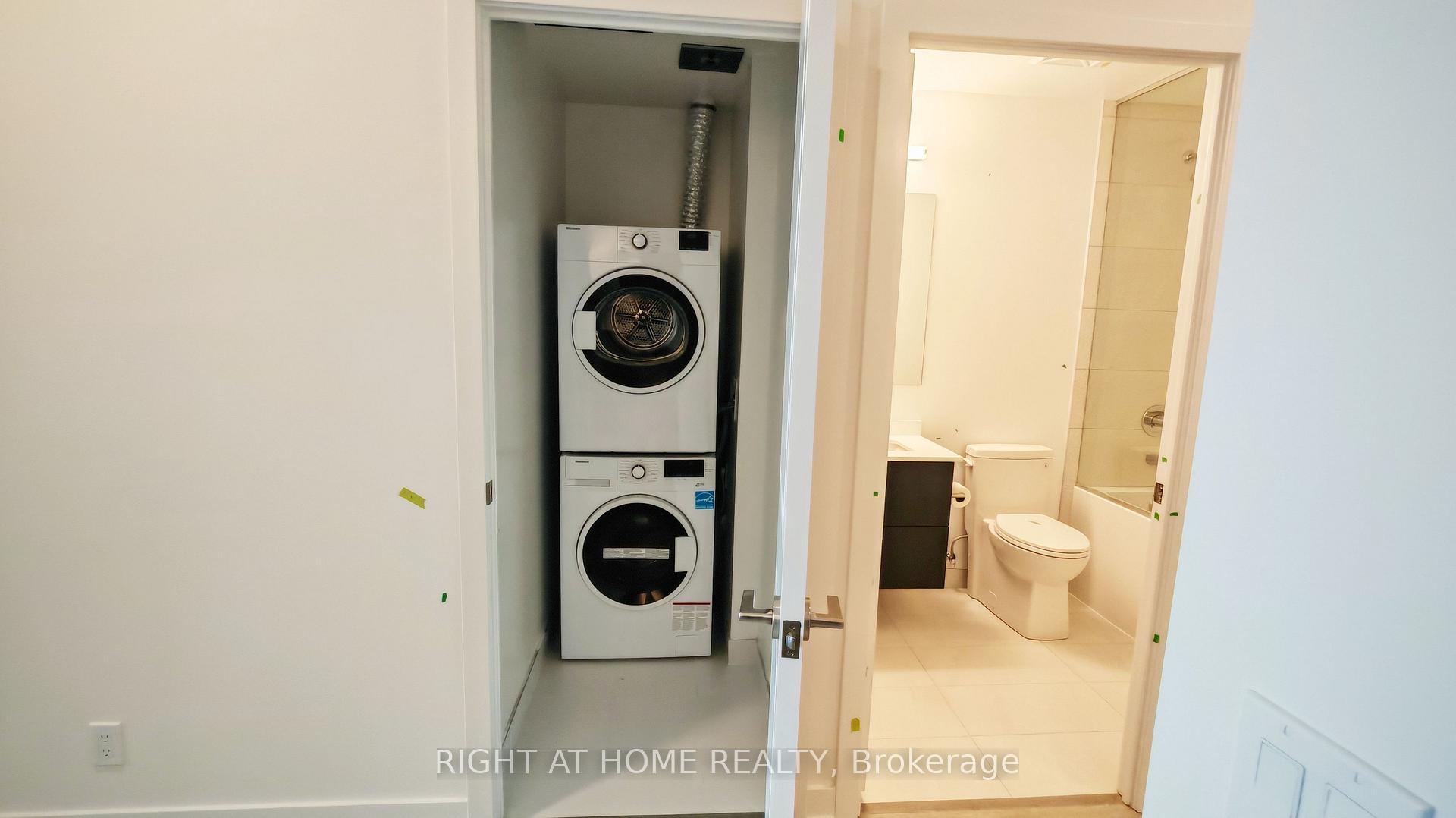 Photo 7 of Unit 2810, 50 Upper Mall Way, Vaughan, Brownridge — HOMEH