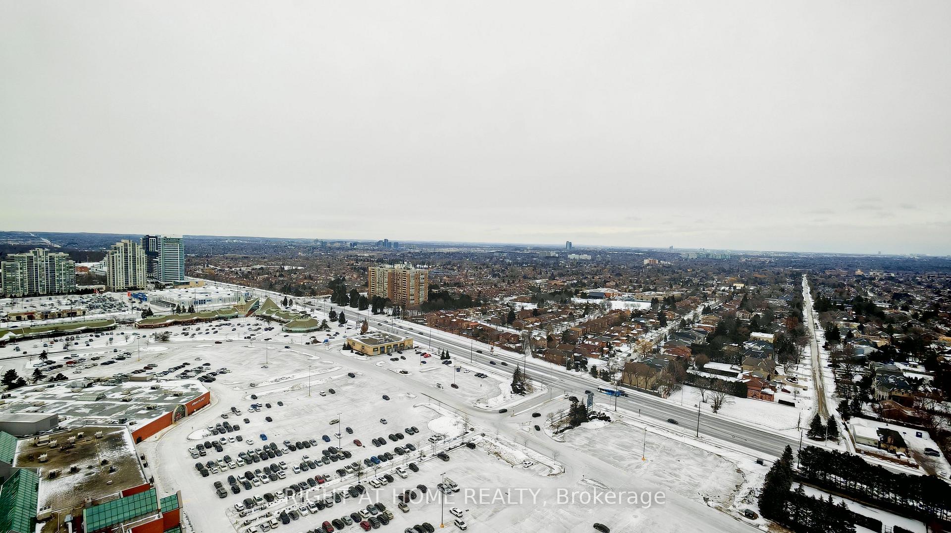 Photo 4 of Unit 2810, 50 Upper Mall Way, Vaughan, Brownridge — HOMEH