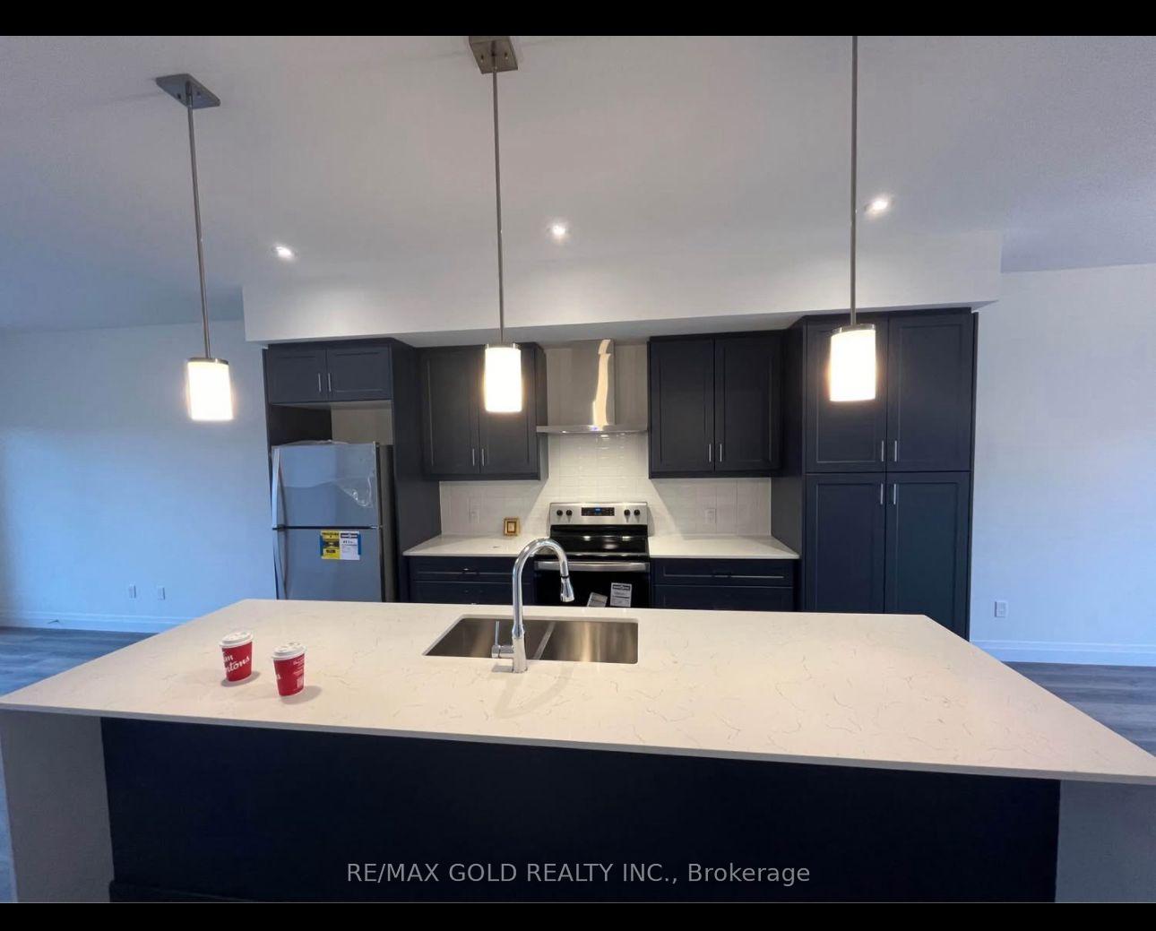 Photo 1 of 22 Lily Lane, Guelph, Clairfields/Hanlon Business Park — HOMEH