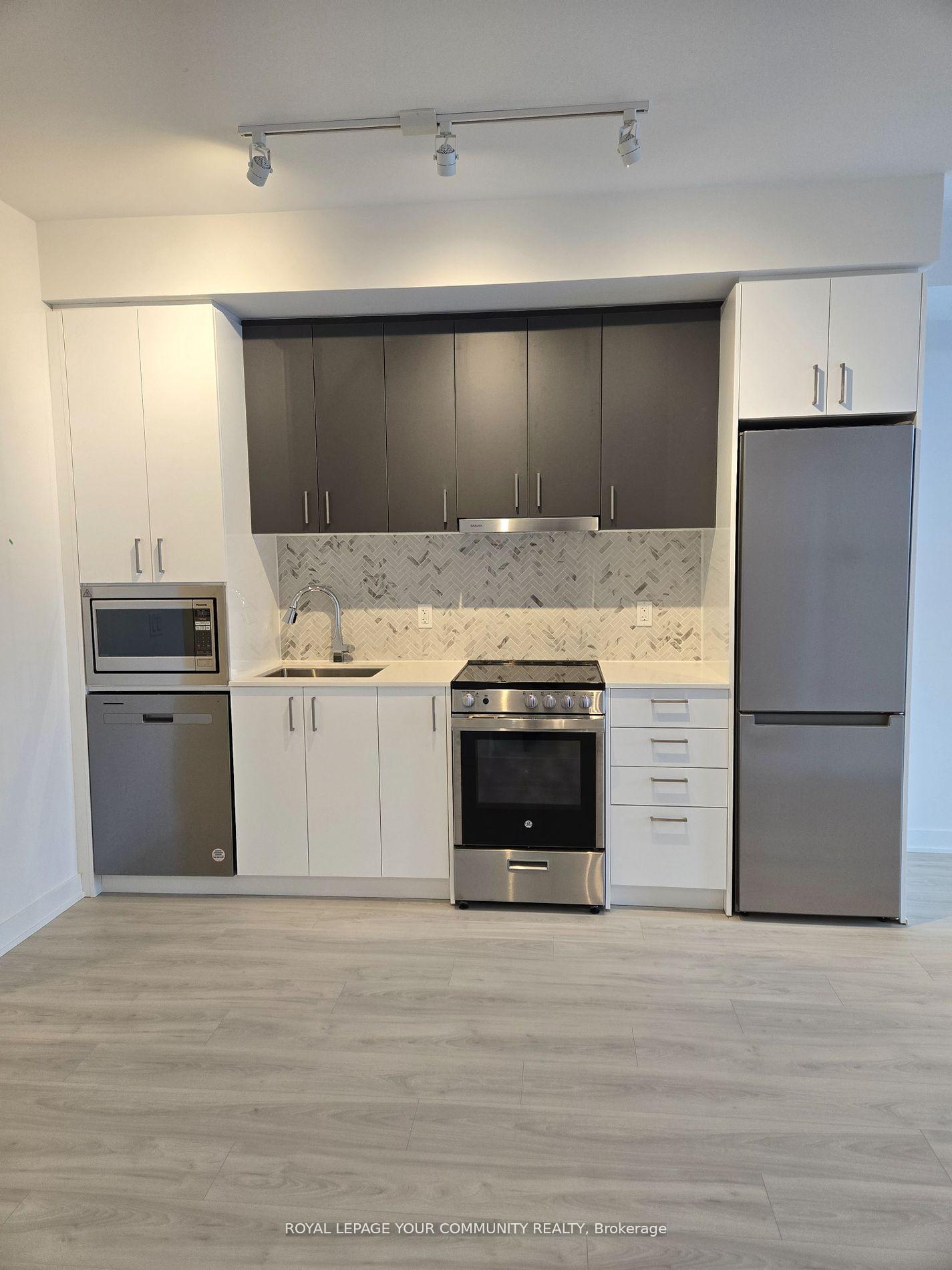 Photo 18 of Unit 511A, 30 Upper Mall Way, Vaughan, Brownridge — HOMEH