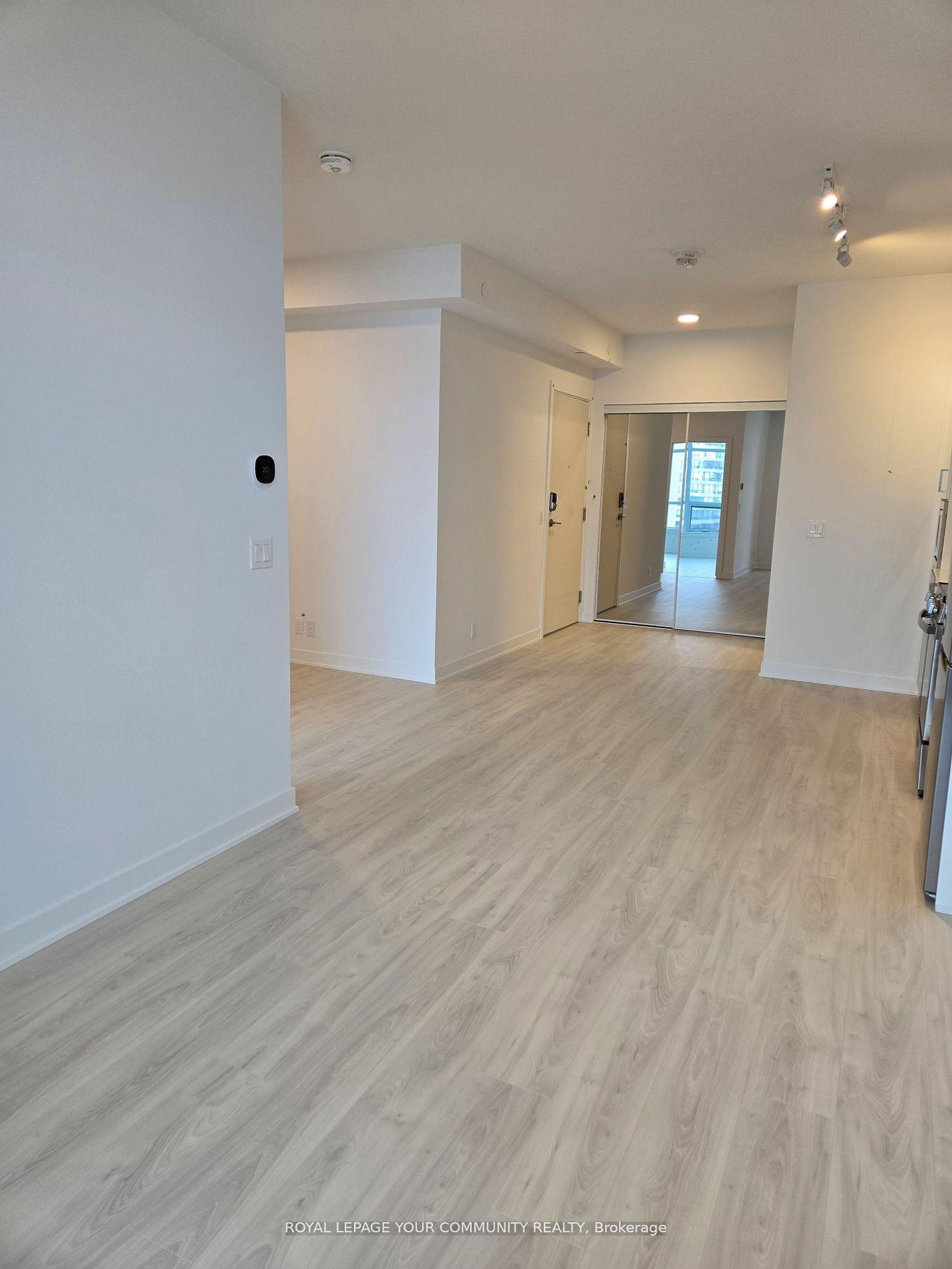 Photo 9 of Unit 511A, 30 Upper Mall Way, Vaughan, Brownridge — HOMEH