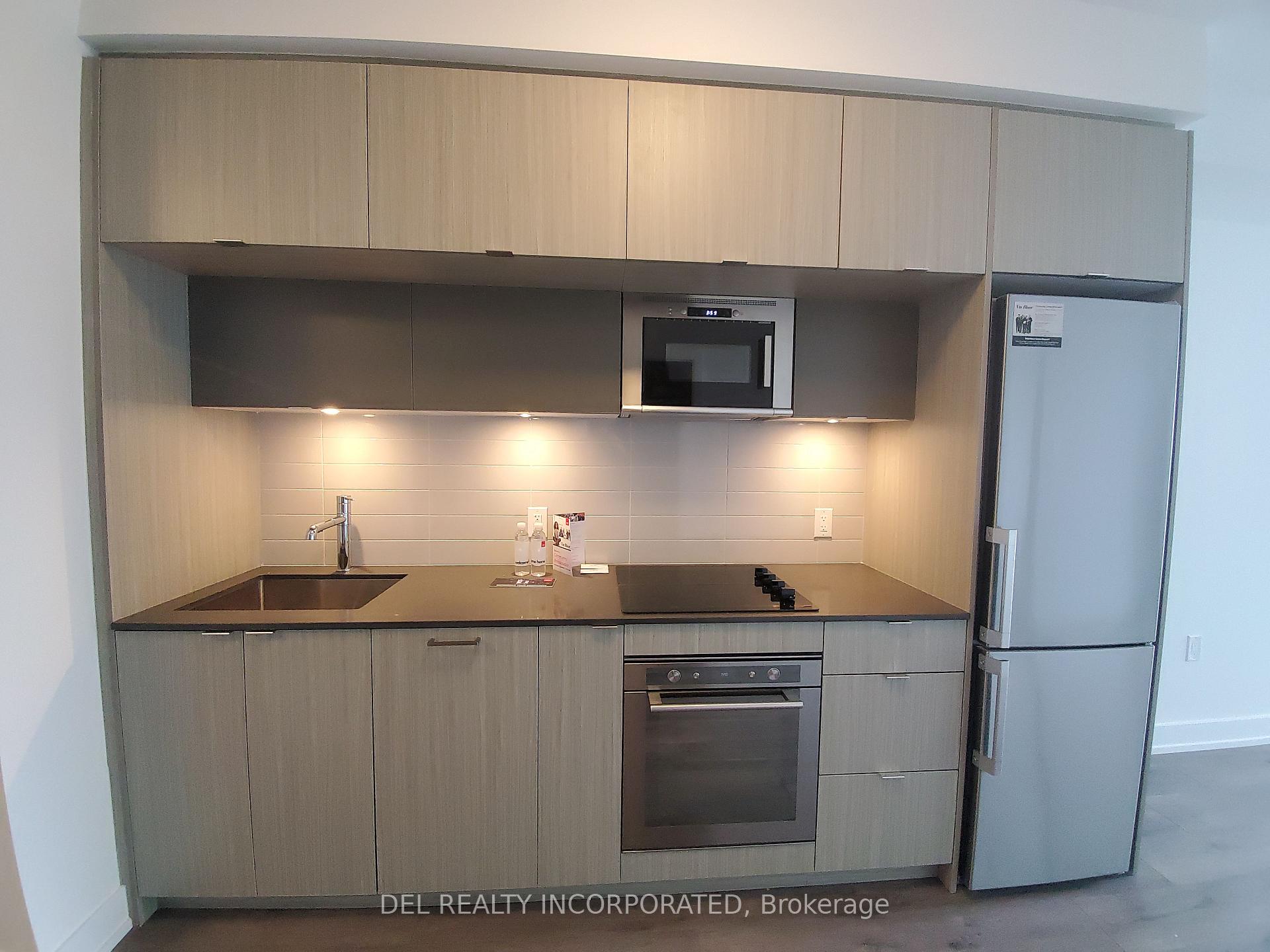 Front of Unit 3505, 575 Bloor Street E