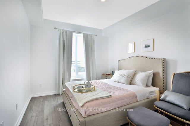 Photo 14 of Unit 318, 2490 Old Bronte Road, Oakville, Westmount — HOMEH