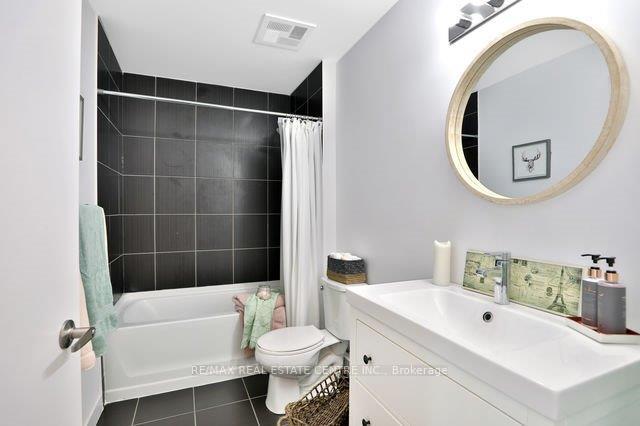 Photo 16 of Unit 318, 2490 Old Bronte Road, Oakville, Westmount — HOMEH