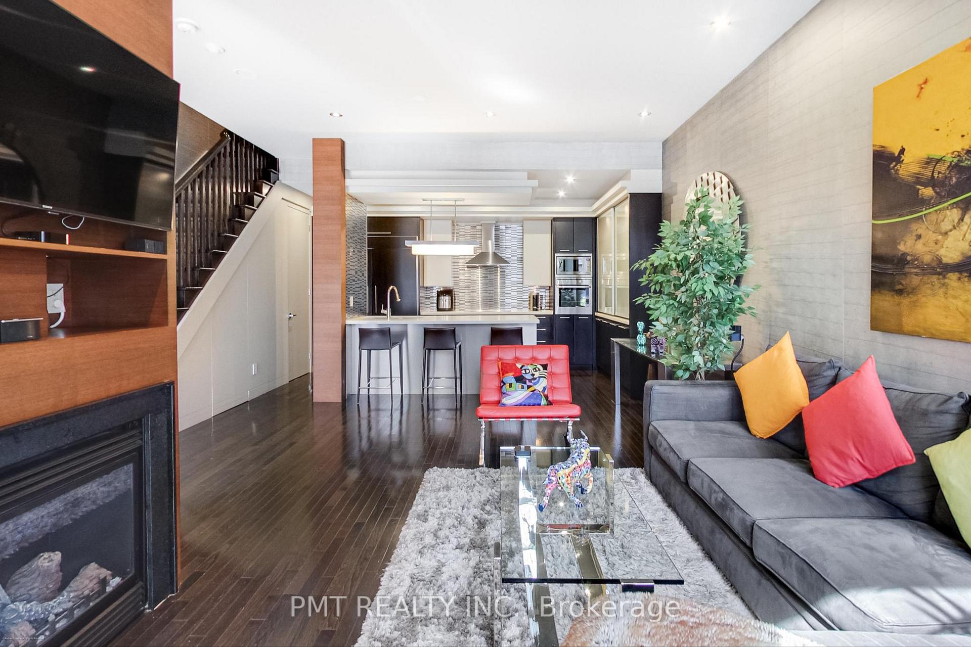 Photo 17 of 14 Granby Street, Toronto, Church-Yonge Corridor — HOMEH