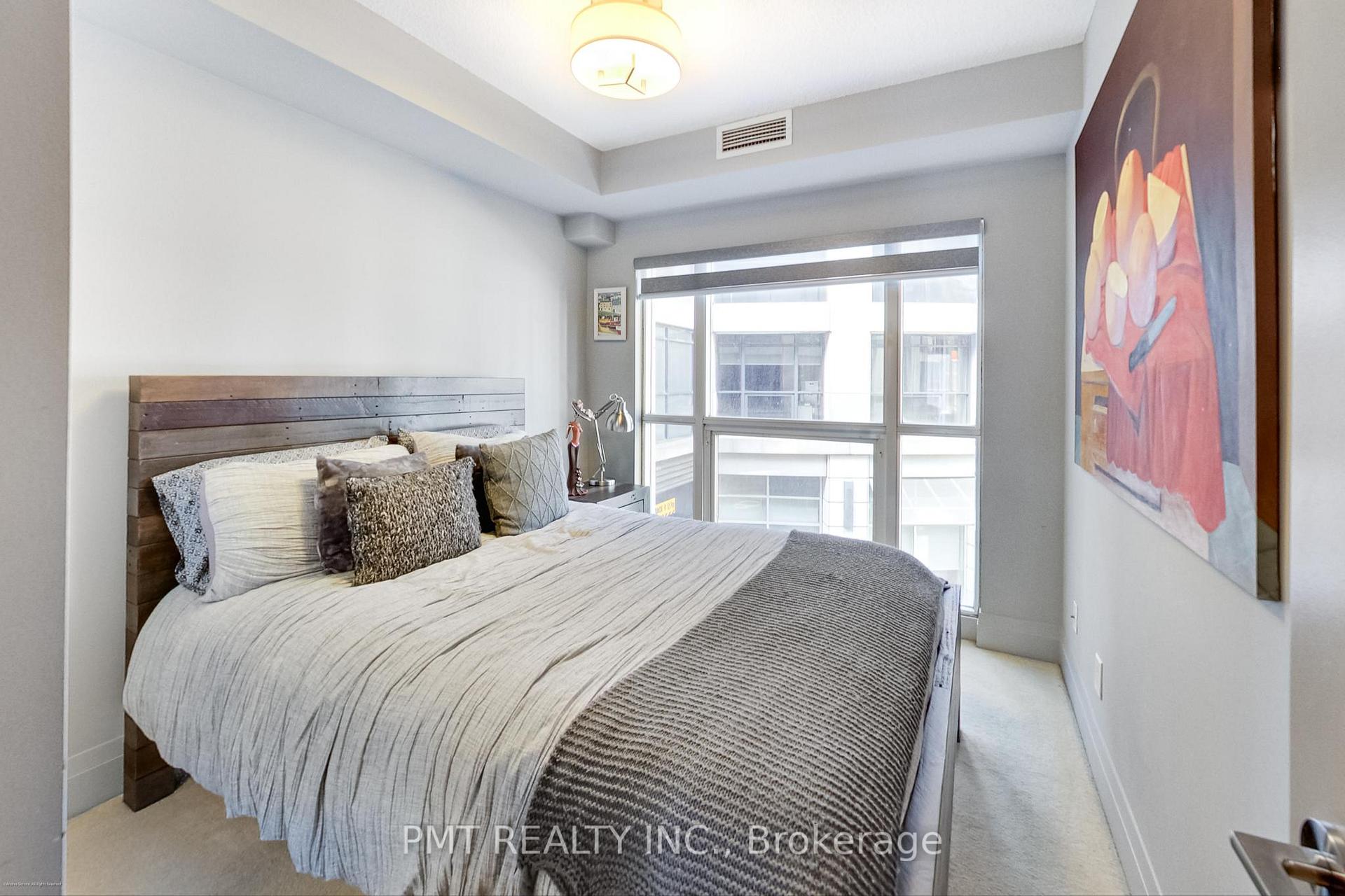 Photo 31 of 14 Granby Street, Toronto, Church-Yonge Corridor — HOMEH
