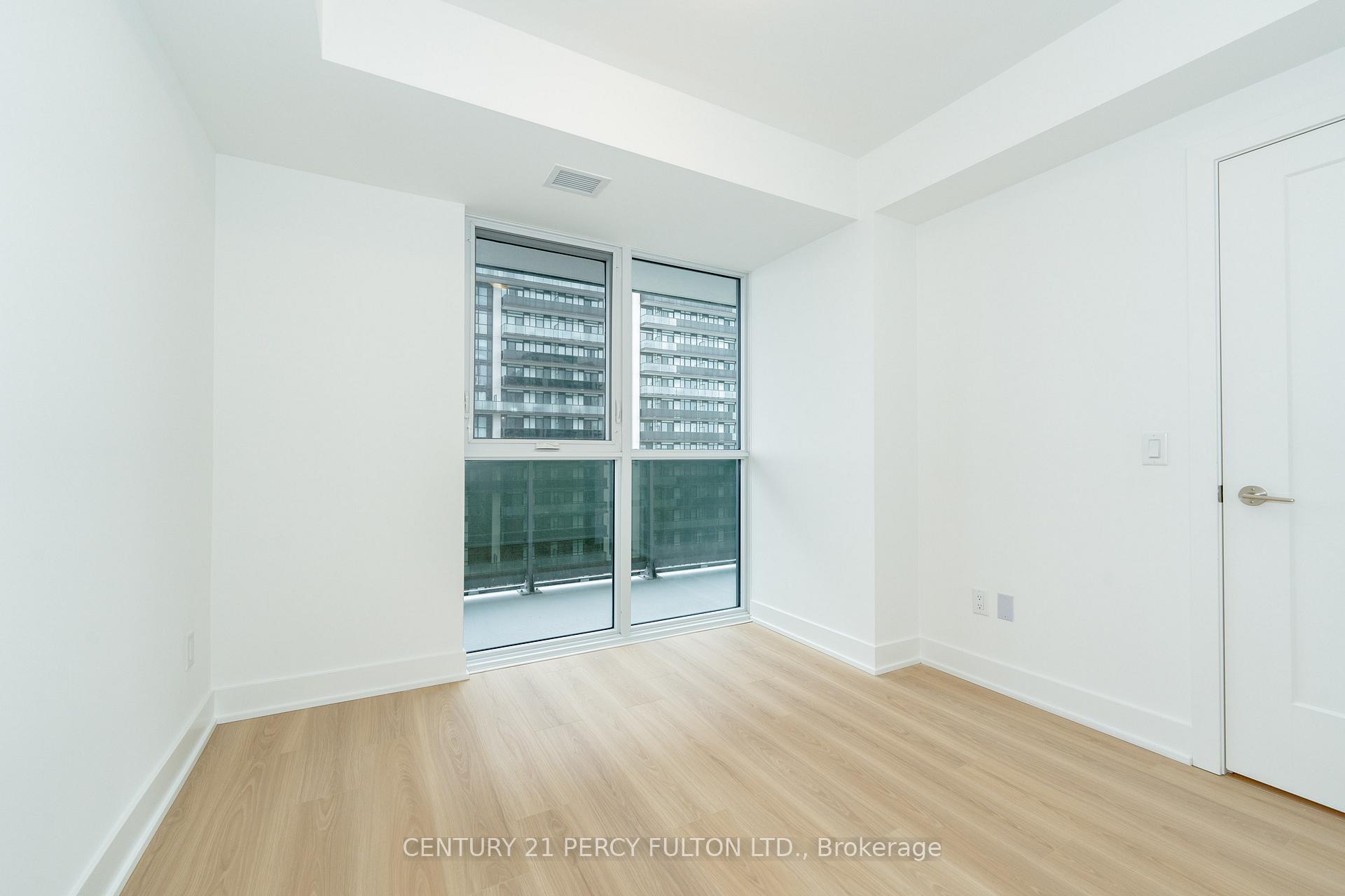Photo 13 of Unit 1114, 2545 Simcoe Street N, Oshawa, Windfields — HOMEH
