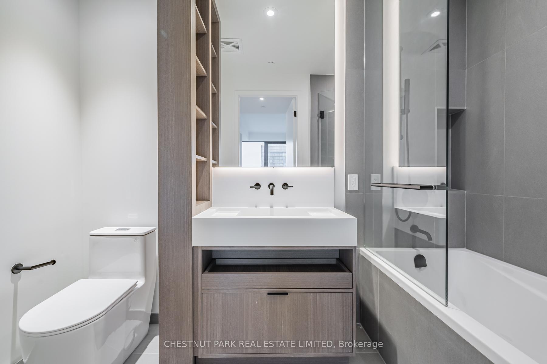 Photo 15 of Unit 4301, 55 Charles Street E, Toronto, Church-Yonge Corridor — HOMEH