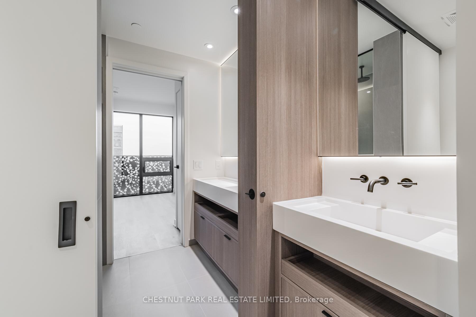 Photo 17 of Unit 4301, 55 Charles Street E, Toronto, Church-Yonge Corridor — HOMEH