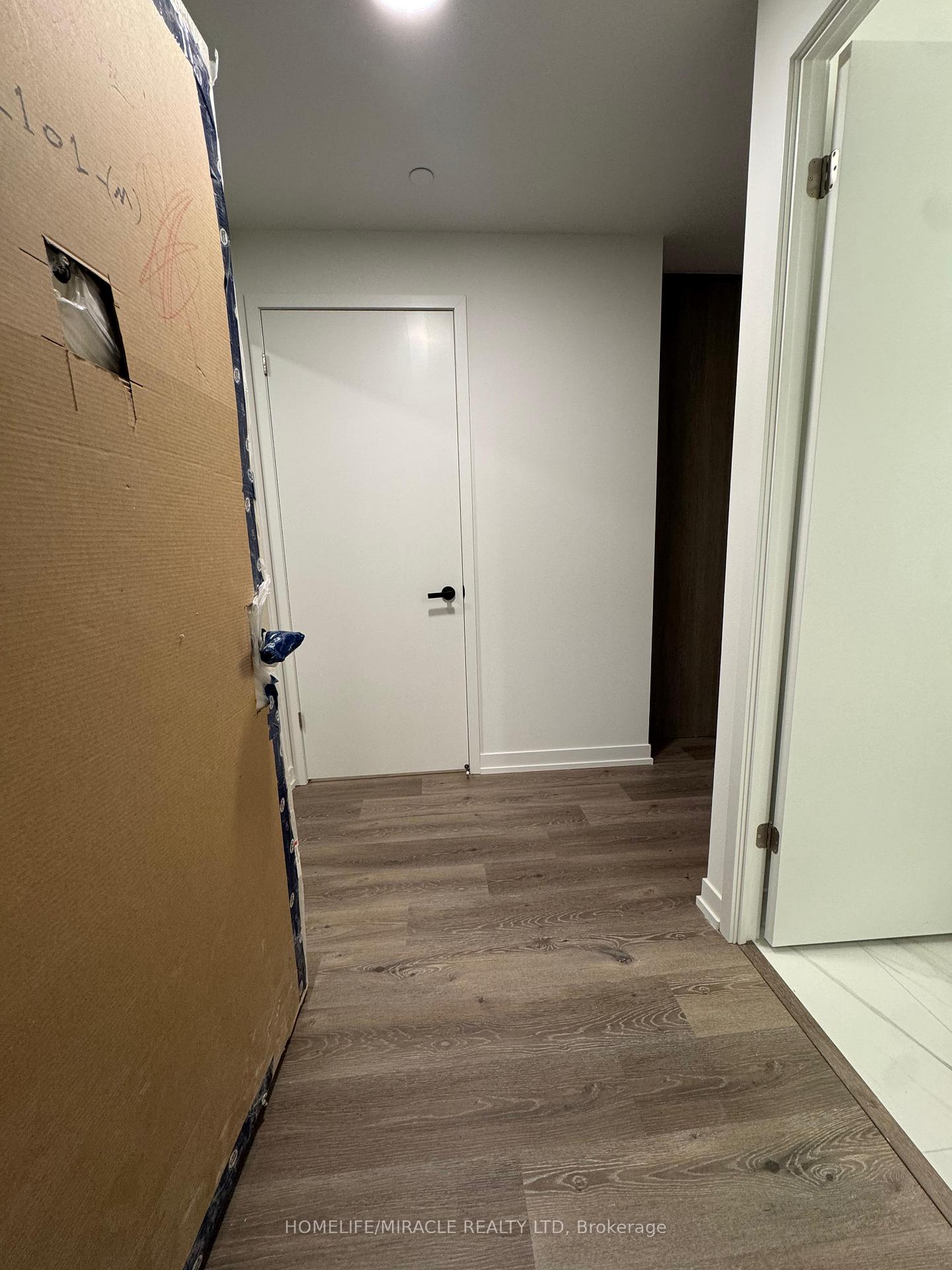 Photo 4 of Unit 2101, 225 Commerce Street, Vaughan, Vaughan Corporate Centre — HOMEH