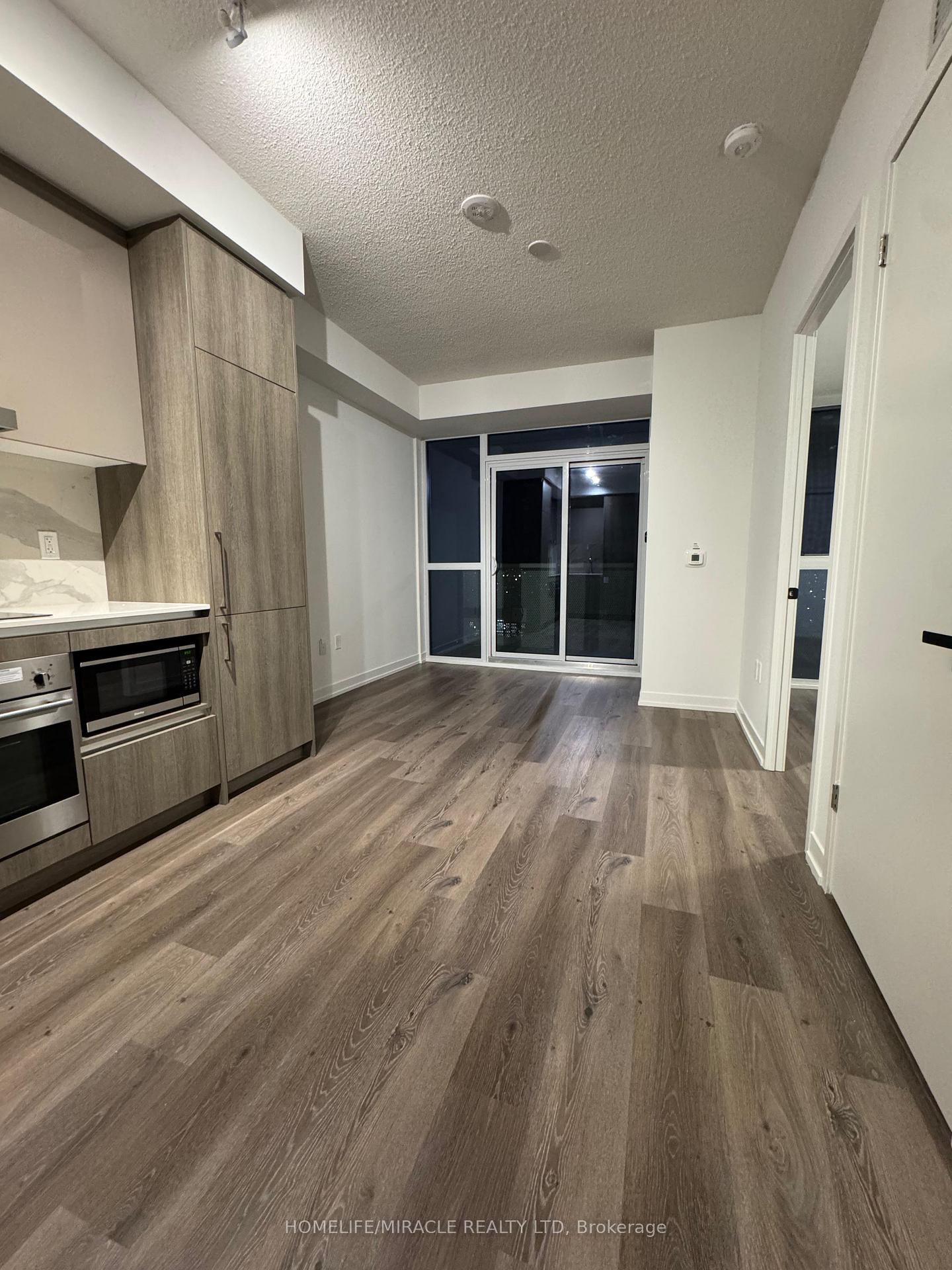 Photo 8 of Unit 2101, 225 Commerce Street, Vaughan, Vaughan Corporate Centre — HOMEH