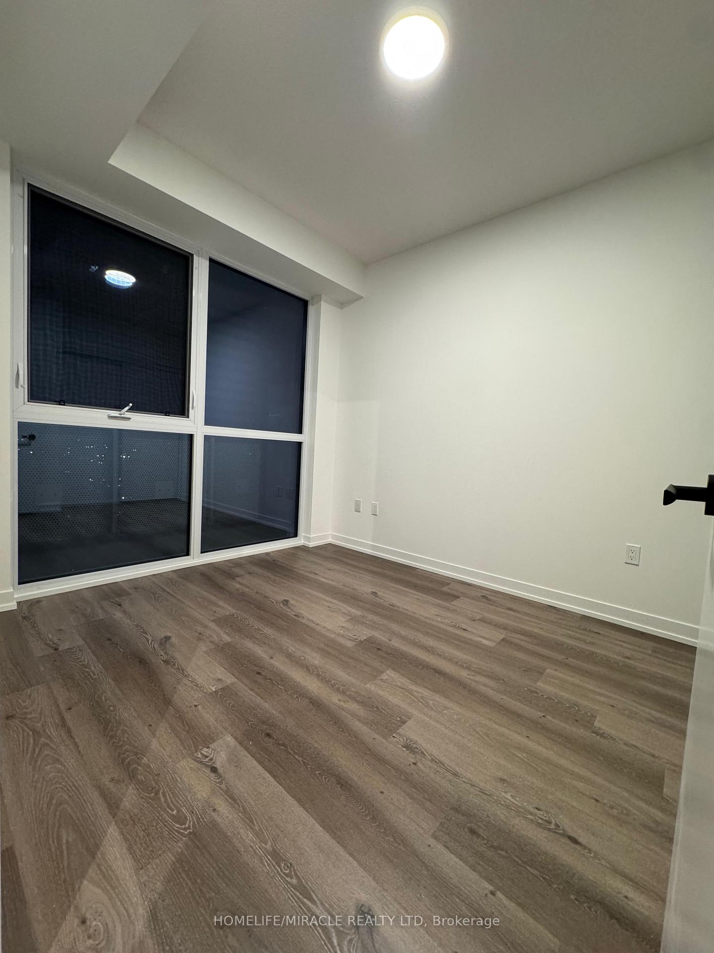 Photo 6 of Unit 2101, 225 Commerce Street, Vaughan, Vaughan Corporate Centre — HOMEH