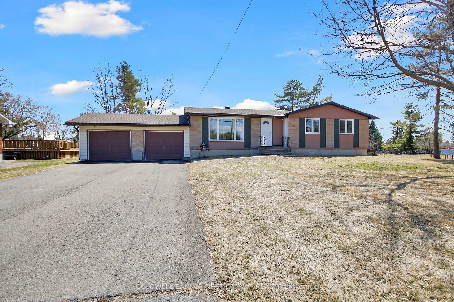 Photo 1 of 7020 Parkway Road, Ottawa, Greely — HOMEH