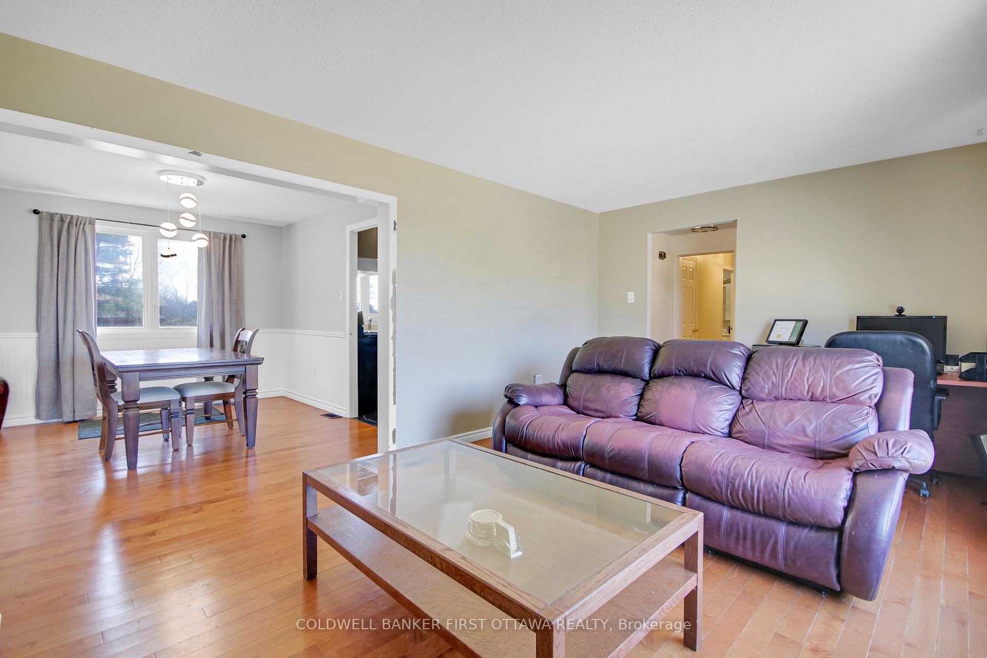 Photo 2 of 7020 Parkway Road, Ottawa, Greely — HOMEH