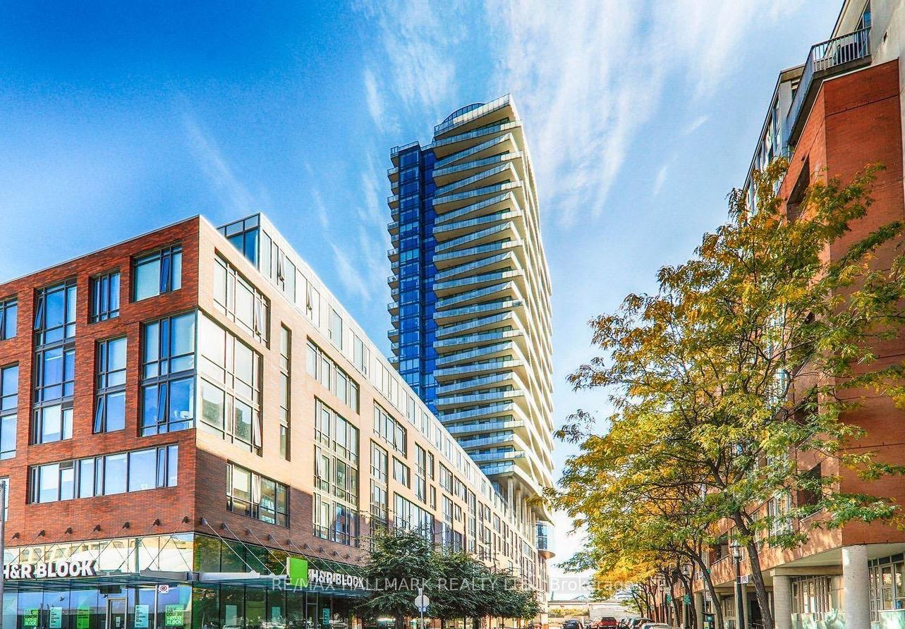 Front of Unit 1804, 1 Market Street