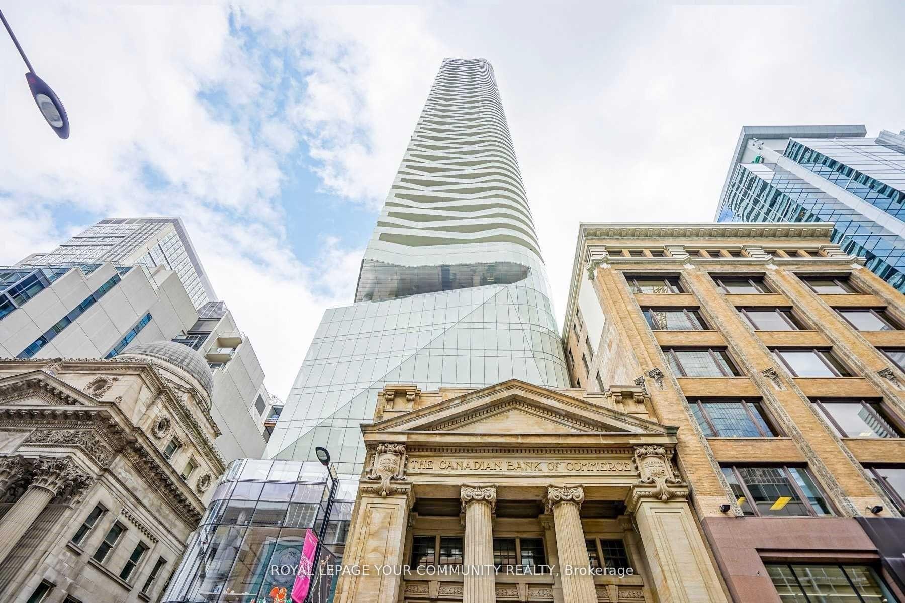 Front of Unit 3007, 197 Yonge Street