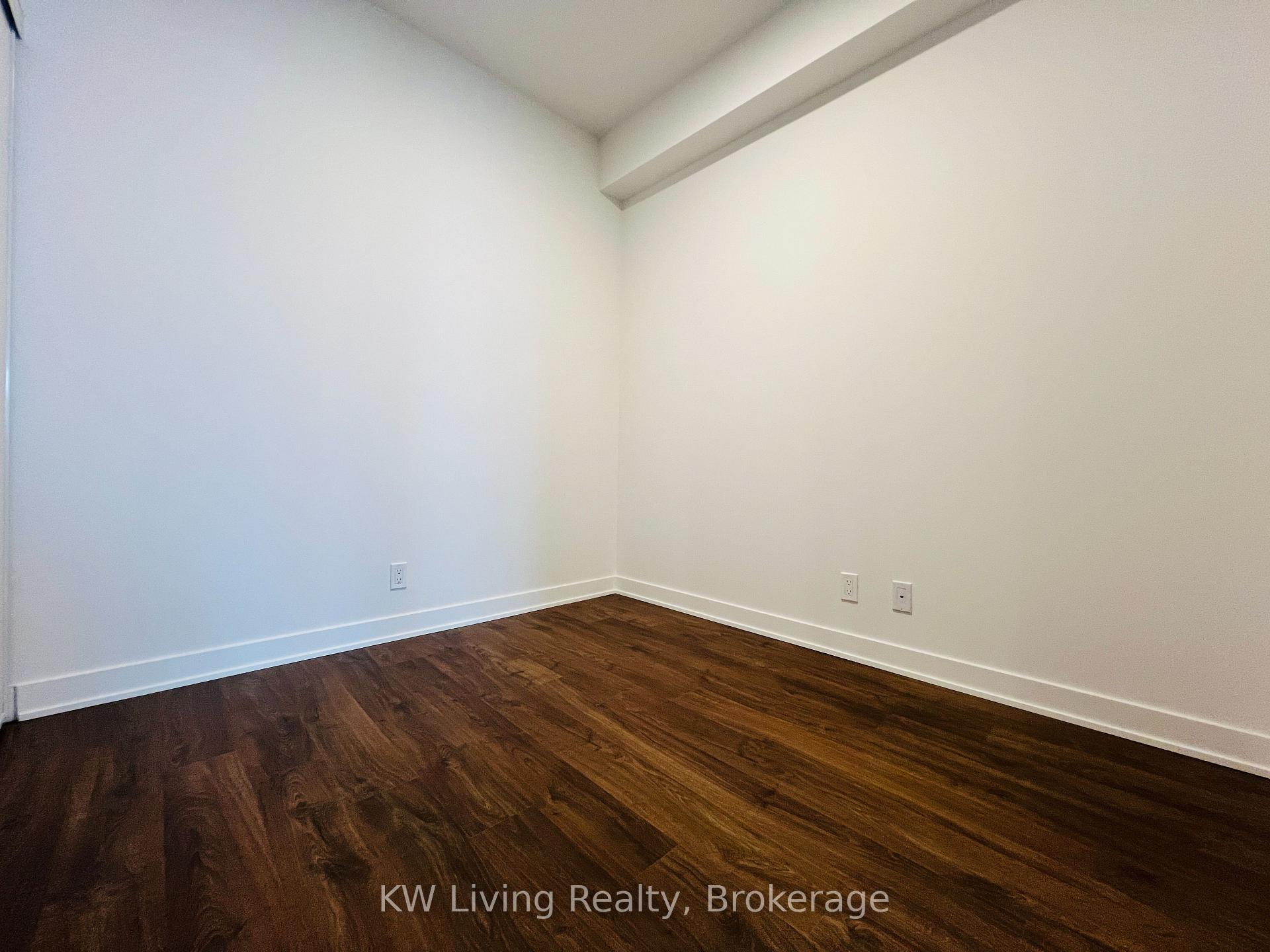 Photo 8 of Unit B1010, 50 Upper Mall Way, Vaughan, Brownridge — HOMEH