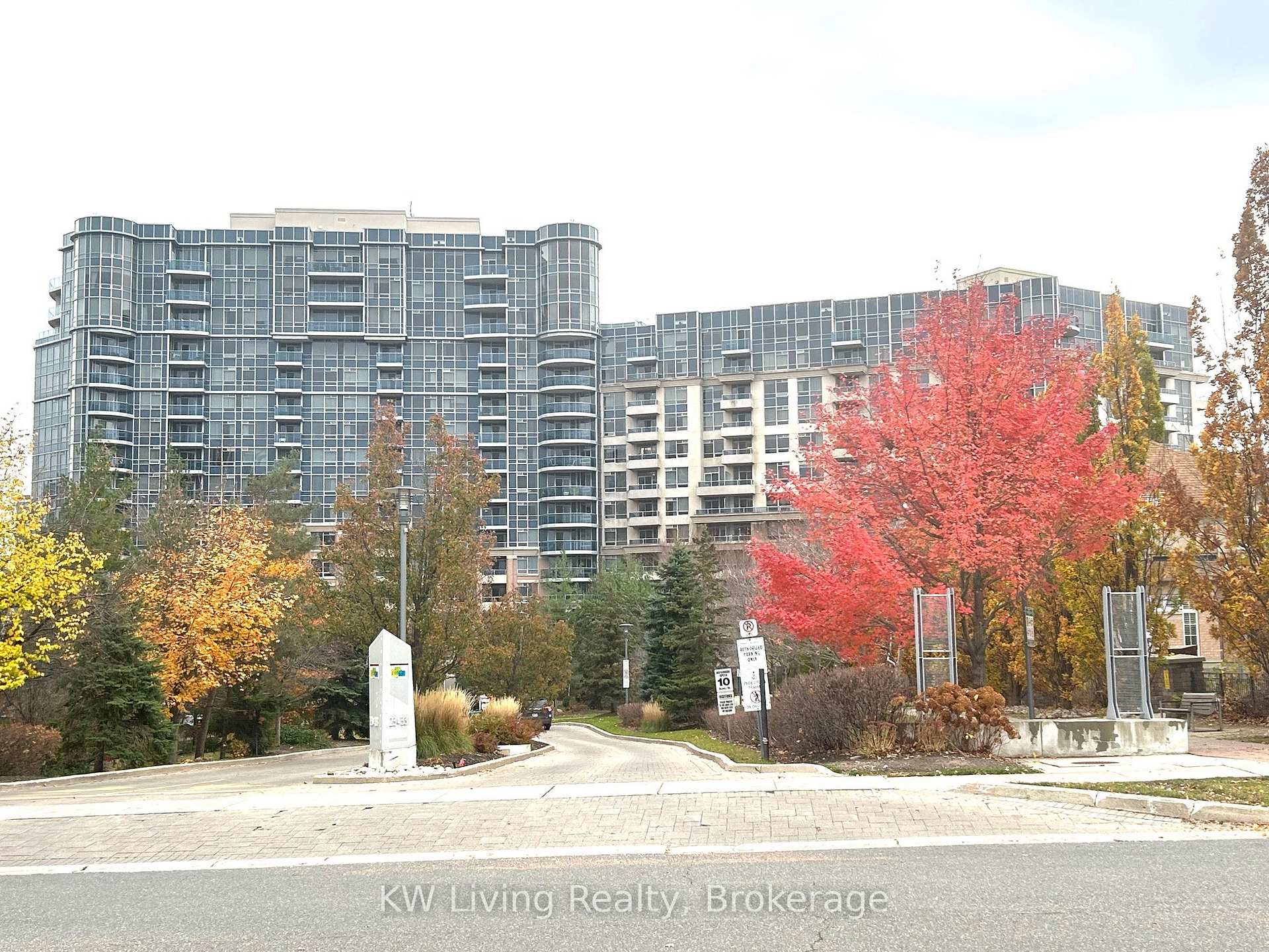Photo 11 of Unit 1103, 33 Cox Boulevard, Markham, Unionville — HOMEH