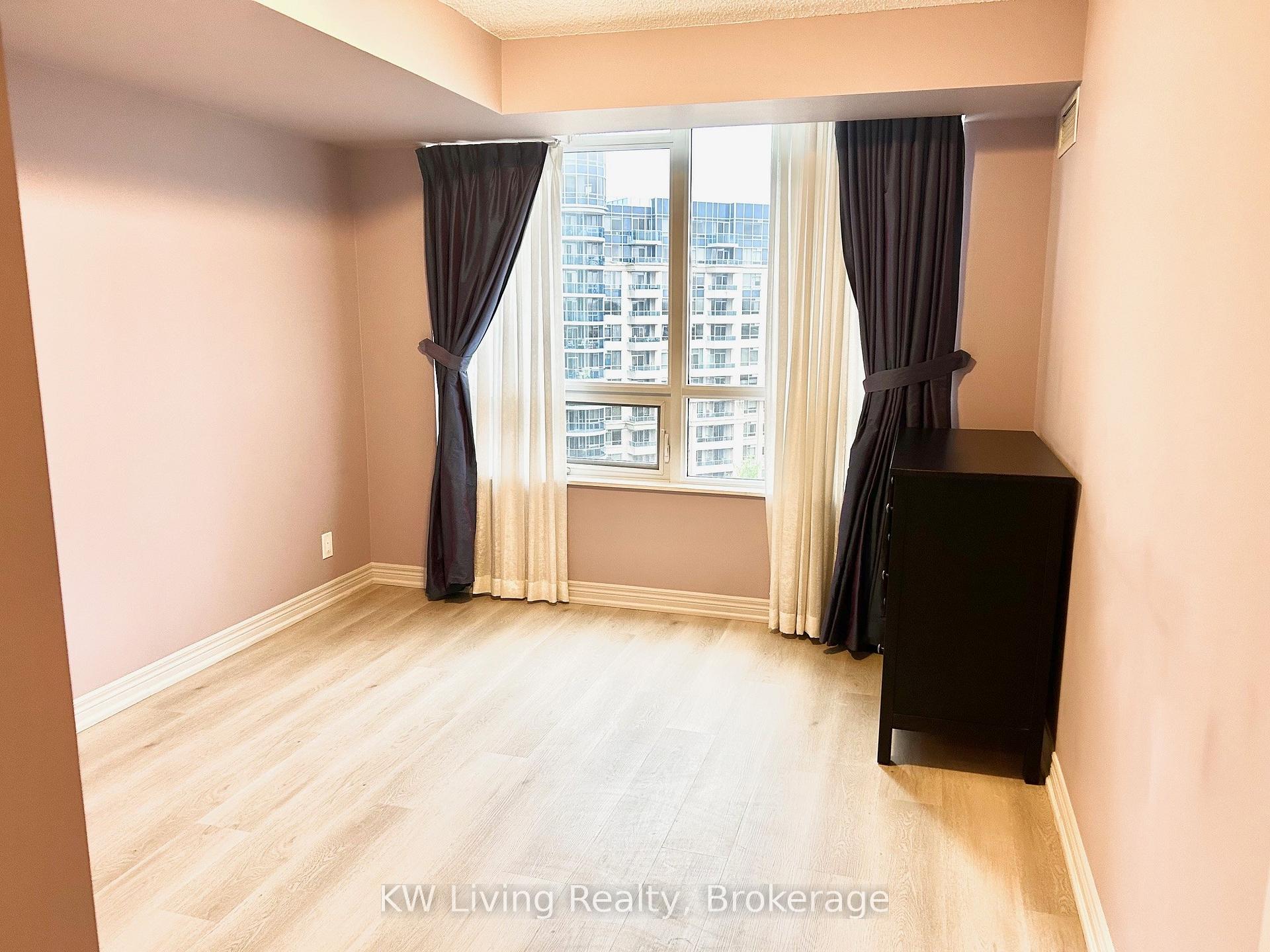 Photo 9 of Unit 1103, 33 Cox Boulevard, Markham, Unionville — HOMEH