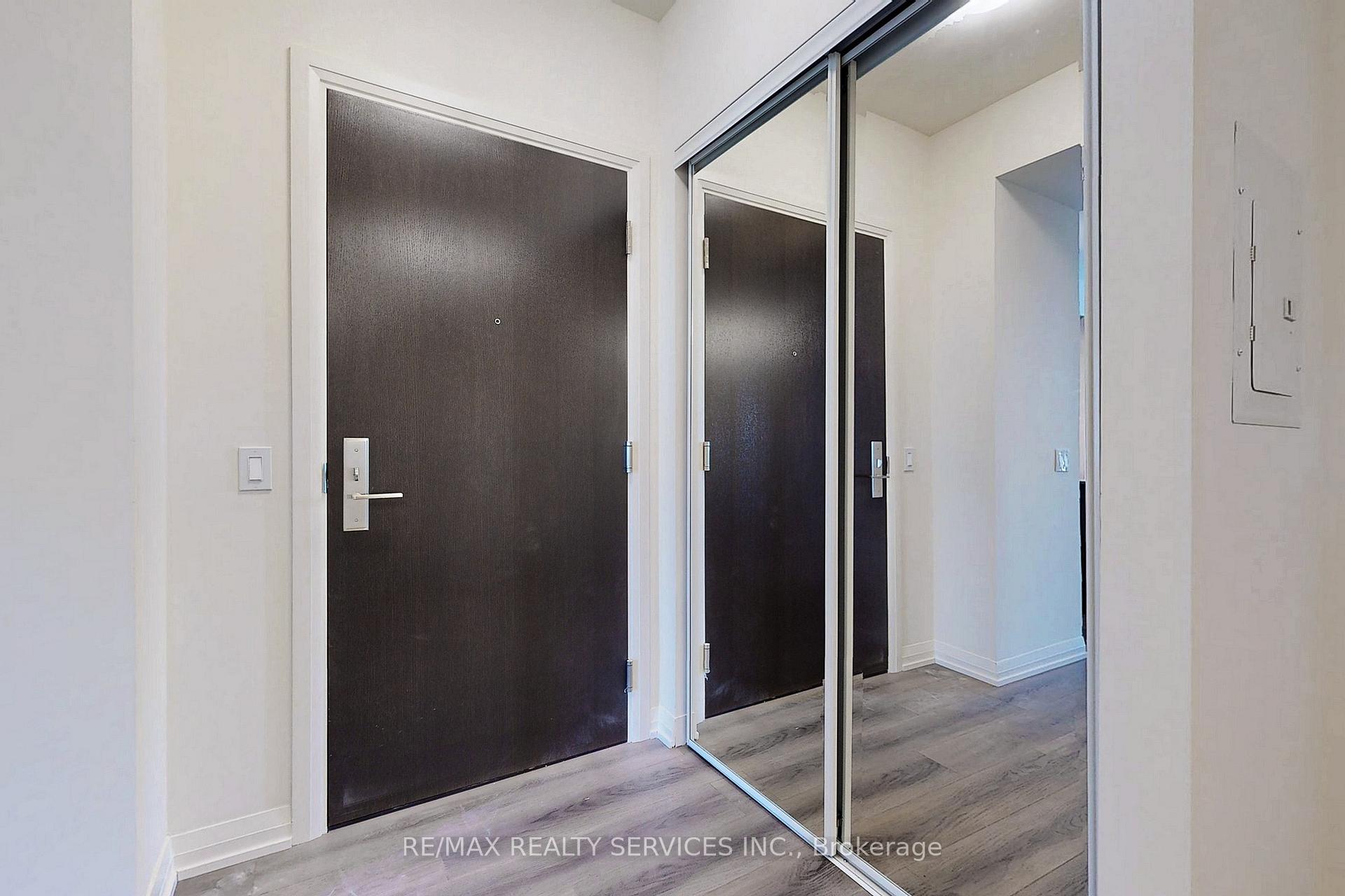 Photo 6 of Unit 1714, 9000 Jane Street, Vaughan, Concord — HOMEH