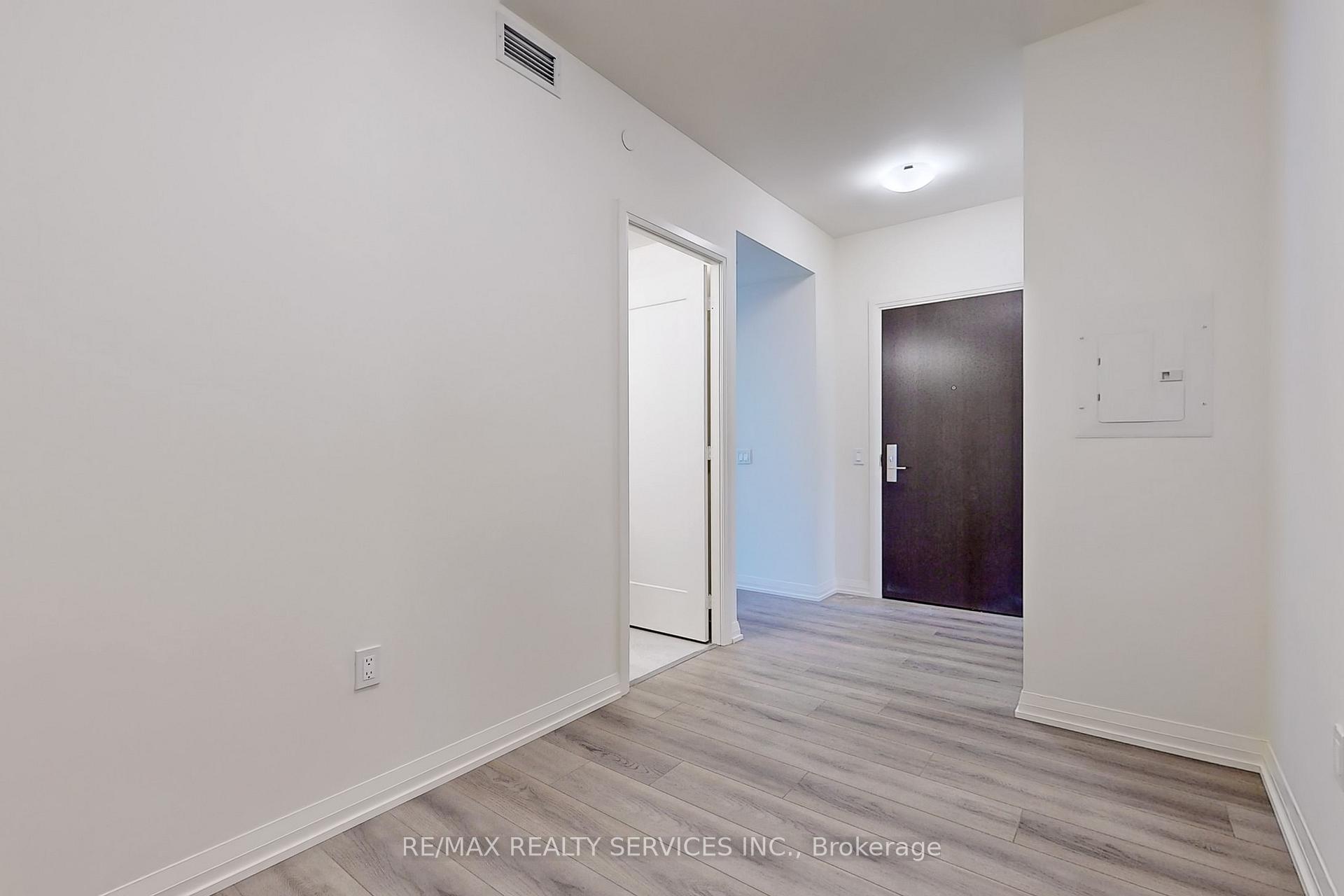 Photo 7 of Unit 1714, 9000 Jane Street, Vaughan, Concord — HOMEH