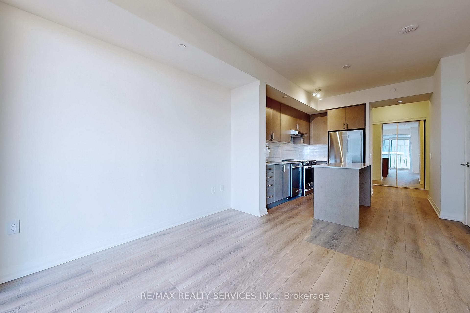 Photo 5 of Unit 1714, 9000 Jane Street, Vaughan, Concord — HOMEH