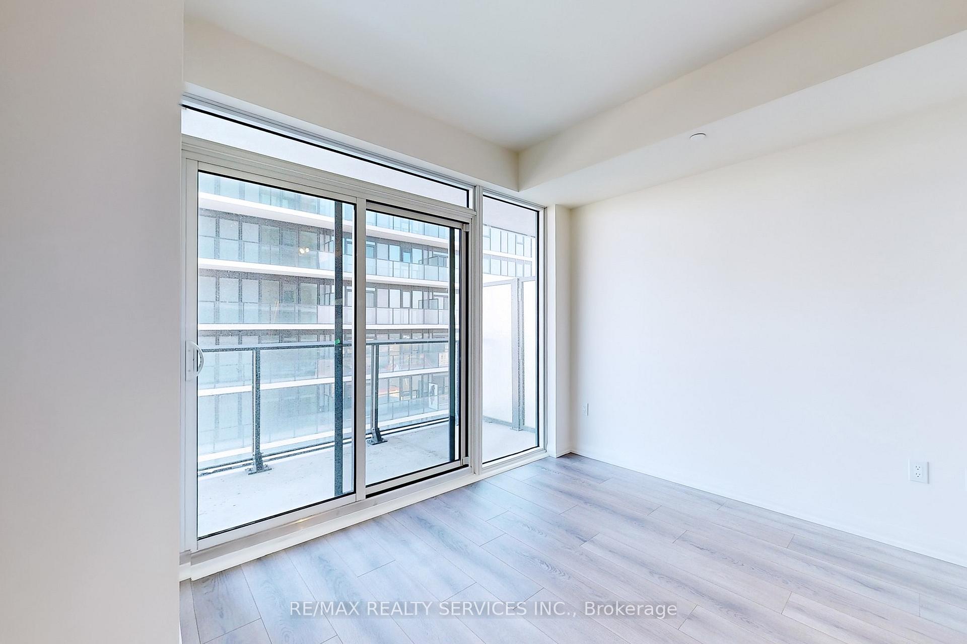 Photo 13 of Unit 1714, 9000 Jane Street, Vaughan, Concord — HOMEH