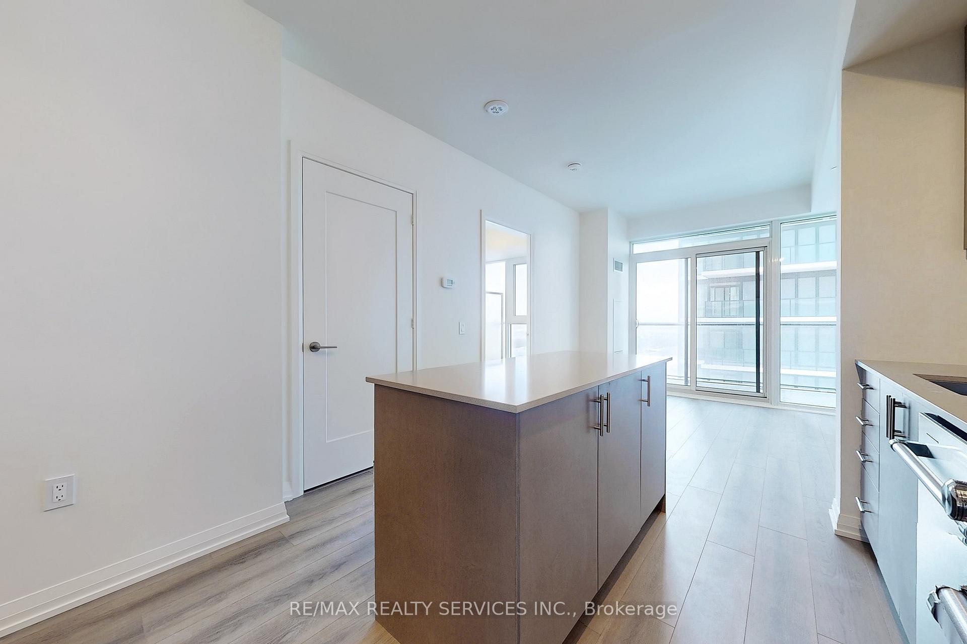 Photo 10 of Unit 1714, 9000 Jane Street, Vaughan, Concord — HOMEH
