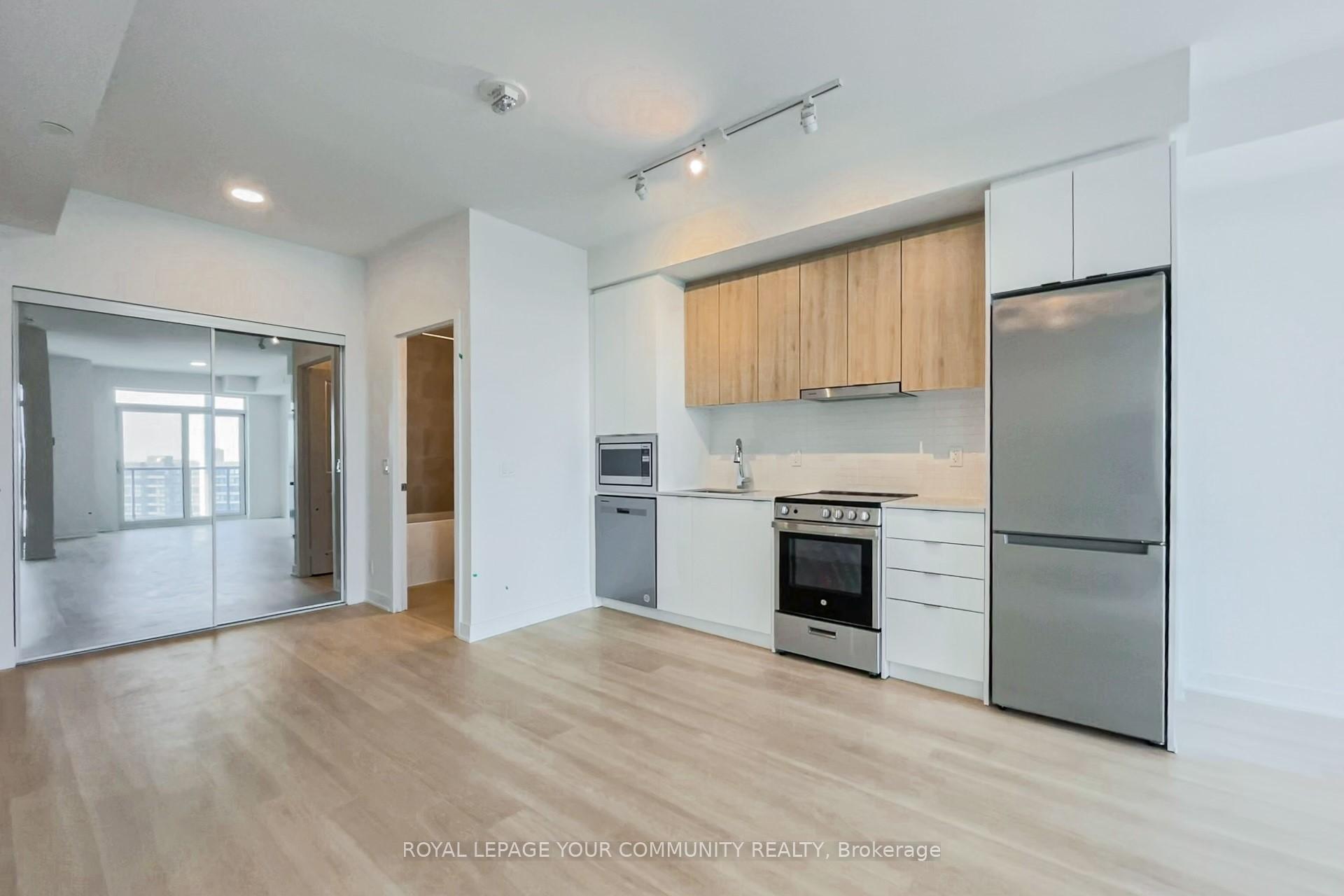 Photo 13 of Unit 1401, 30 Upper Mall Way, Vaughan, Brownridge — HOMEH