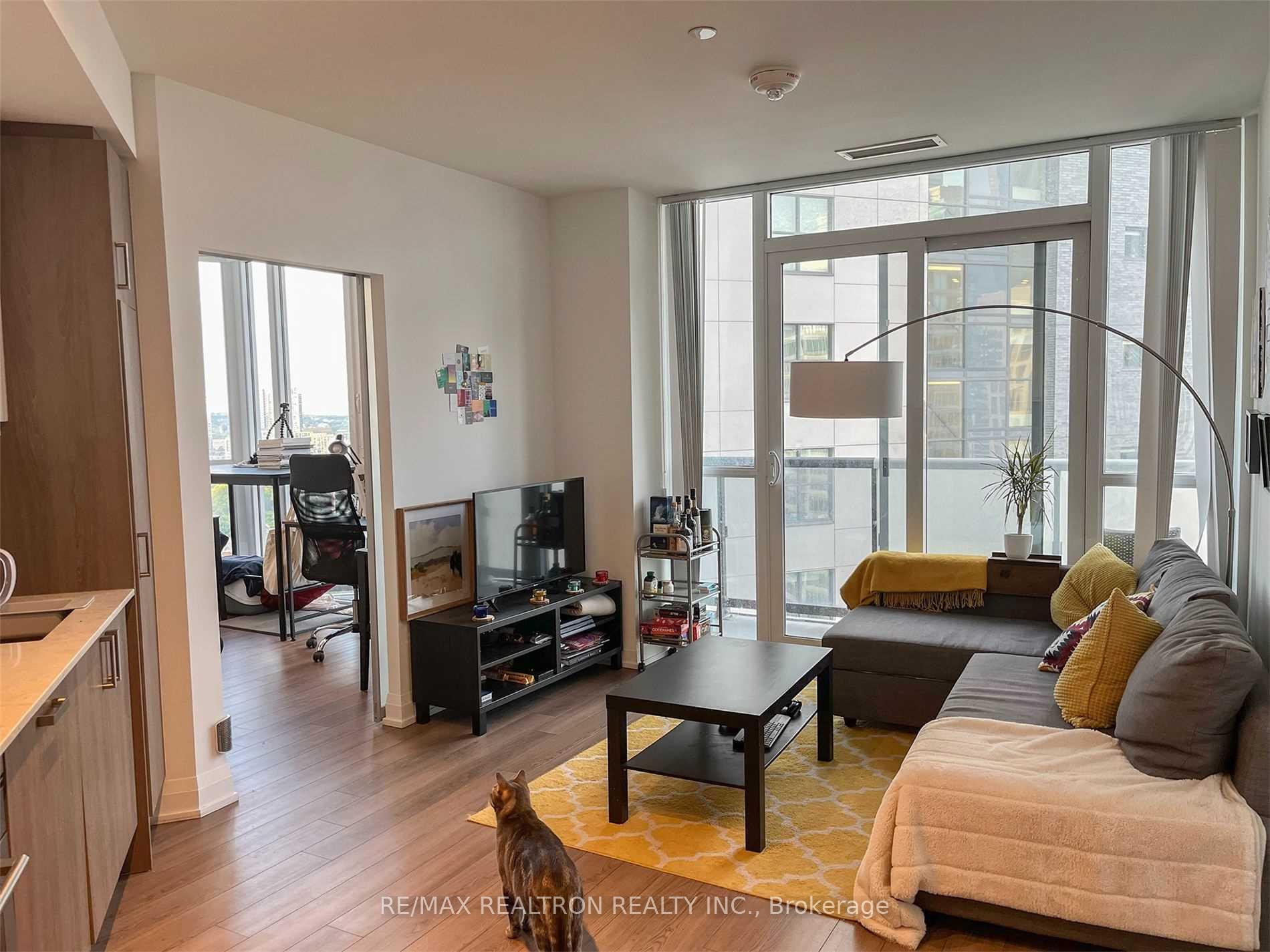 Photo 6 of Unit 2102, 77 Mutual Street, Toronto, Church-Yonge Corridor — HOMEH