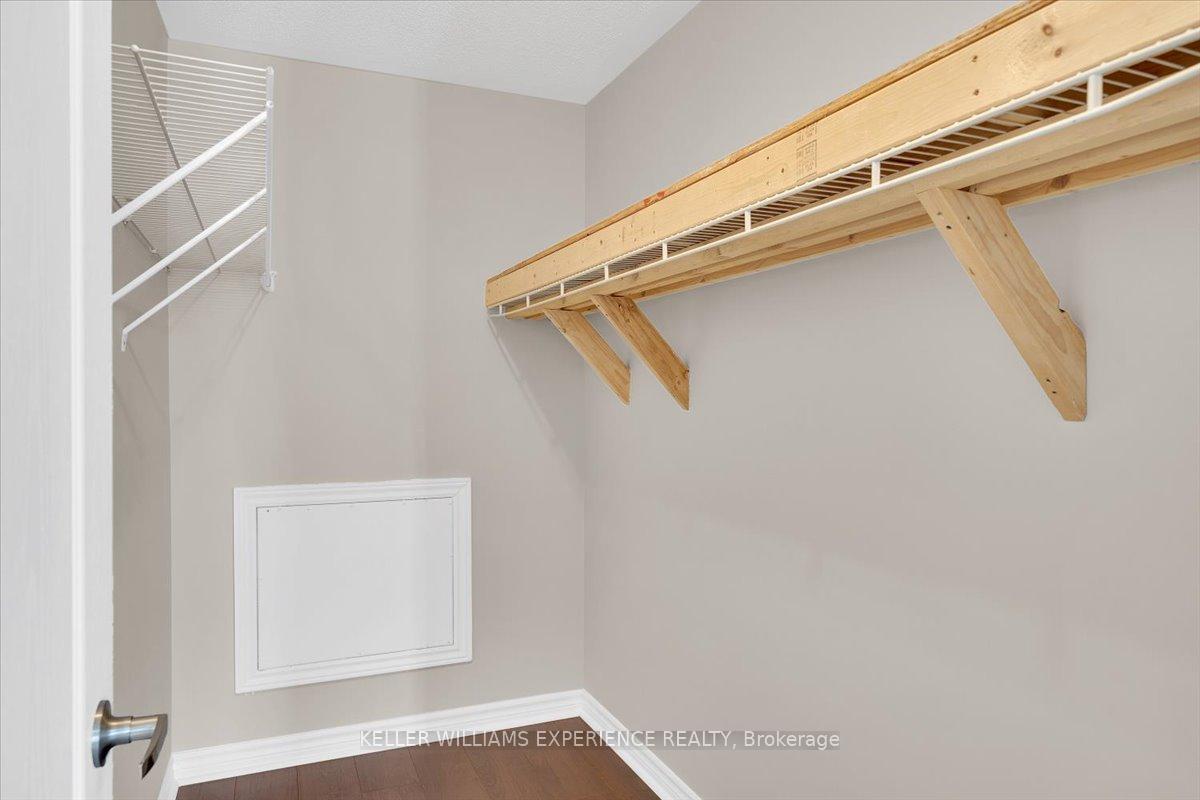 Photo 18 of 4 Maple Crown Terrace, Barrie, Innis-Shore — HOMEH