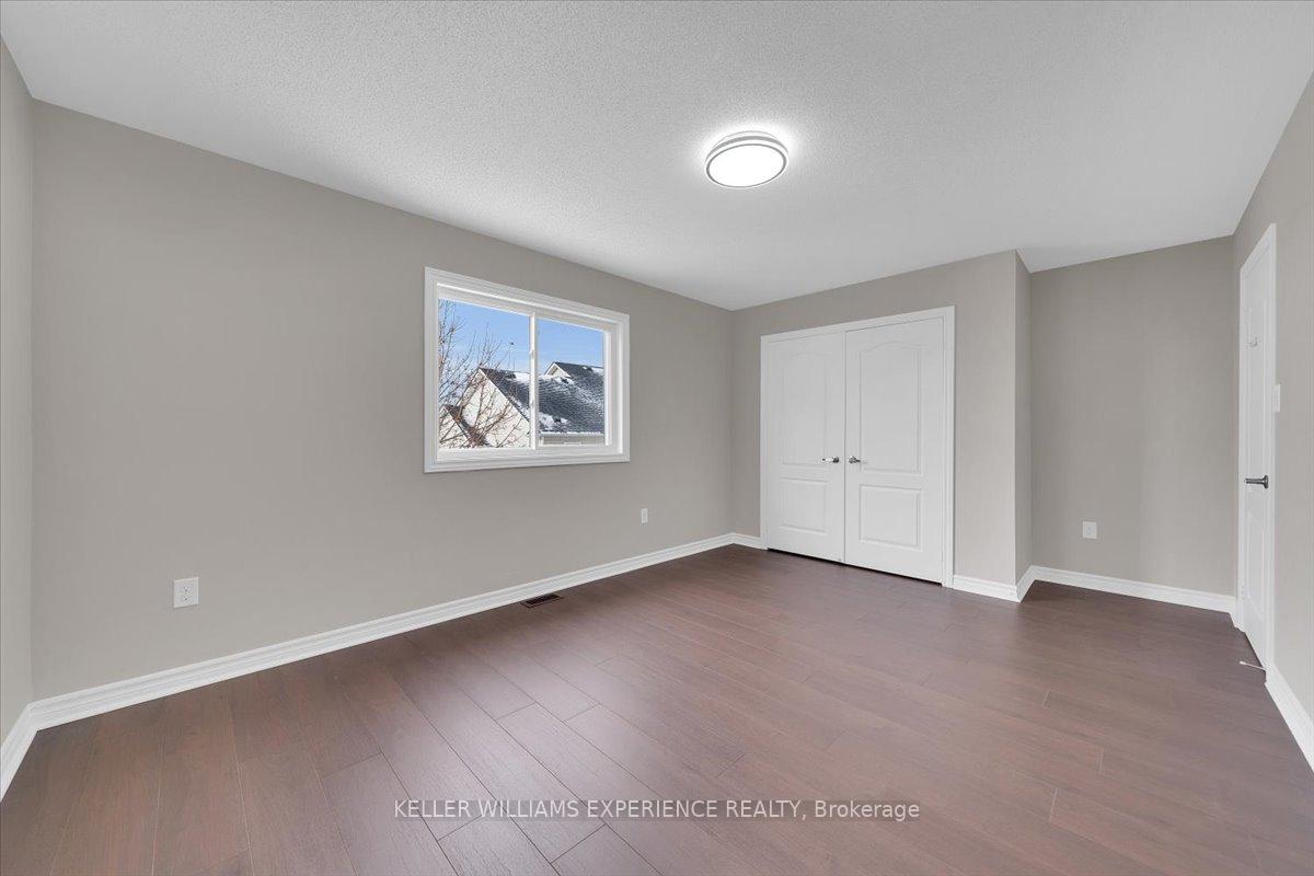 Photo 20 of 4 Maple Crown Terrace, Barrie, Innis-Shore — HOMEH
