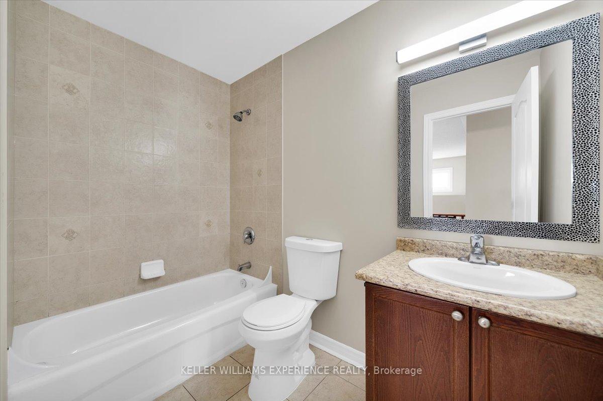Photo 21 of 4 Maple Crown Terrace, Barrie, Innis-Shore — HOMEH