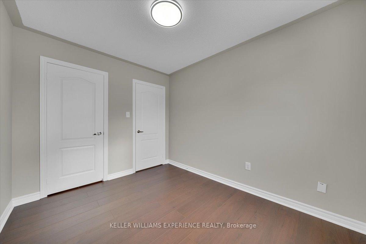 Photo 23 of 4 Maple Crown Terrace, Barrie, Innis-Shore — HOMEH