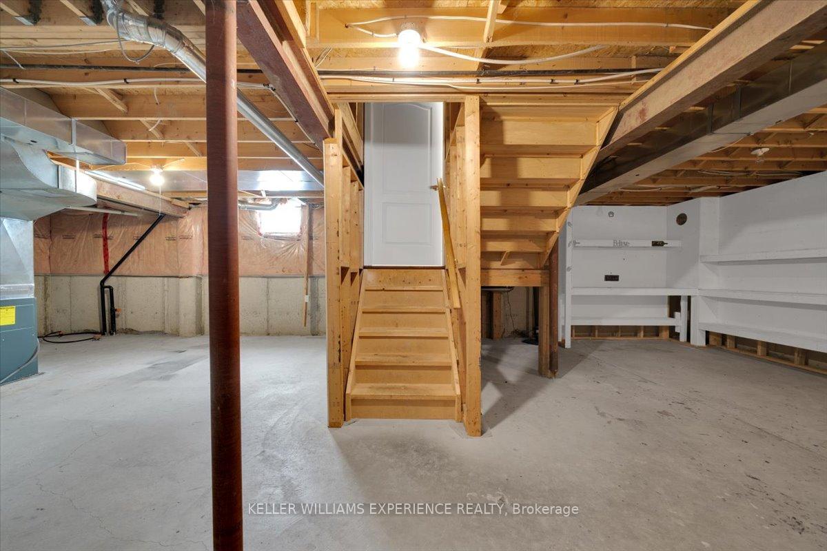 Photo 26 of 4 Maple Crown Terrace, Barrie, Innis-Shore — HOMEH