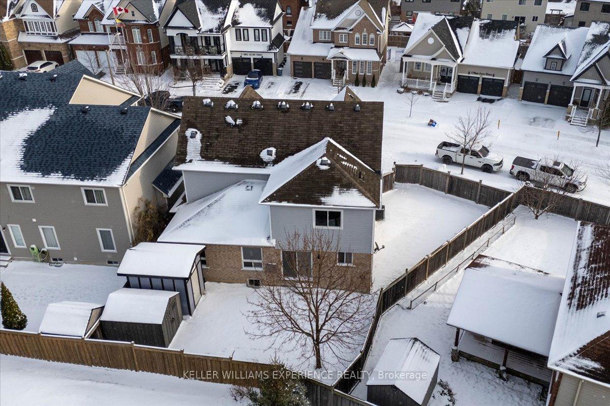 Photo 33 of 4 Maple Crown Terrace, Barrie, Innis-Shore — HOMEH