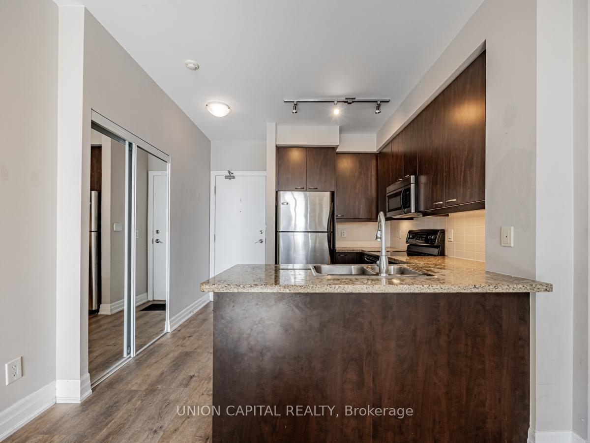 Photo 10 of Unit 608, 500 St Clair Avenue W, Toronto, Forest Hill South — HOMEH
