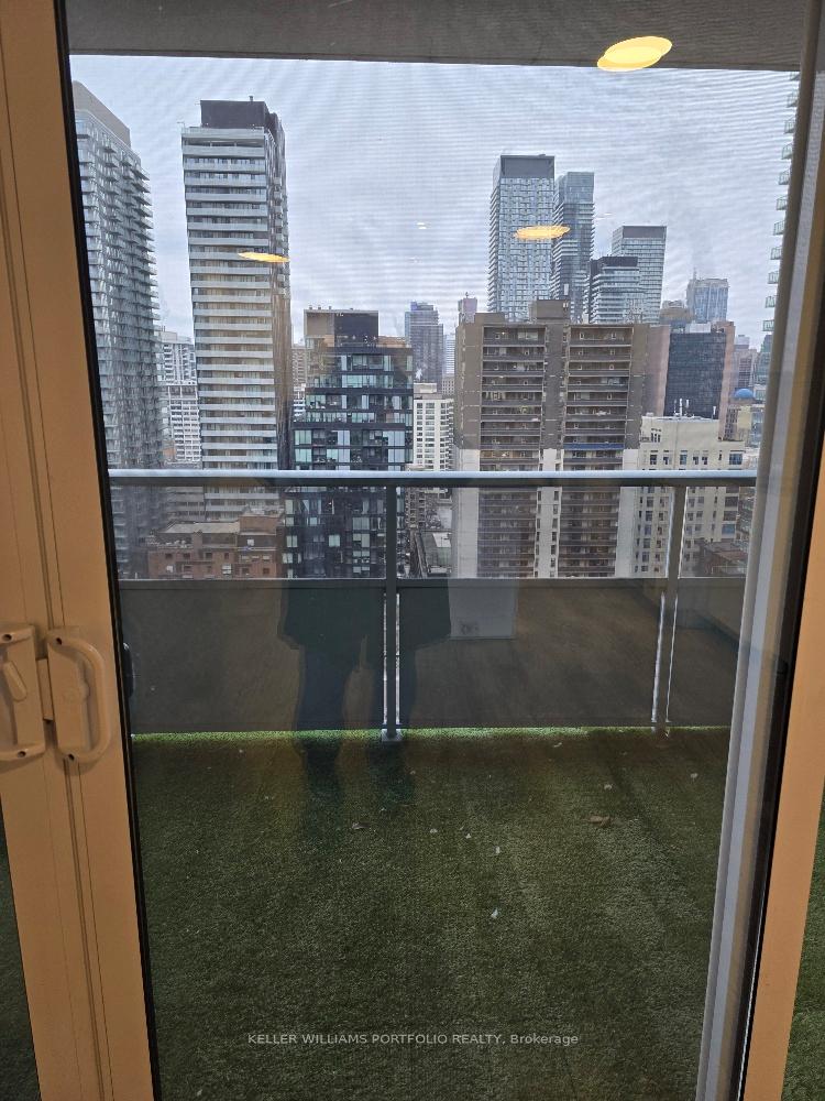 Photo 1 of Unit 2104, 30 Gloucester Street, Toronto, Church-Yonge Corridor — HOMEH