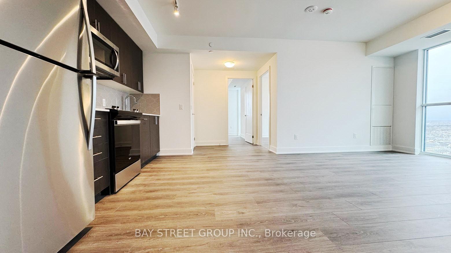 Photo 6 of Unit 1606, 2545 Simcoe Street N, Oshawa, Windfields — HOMEH