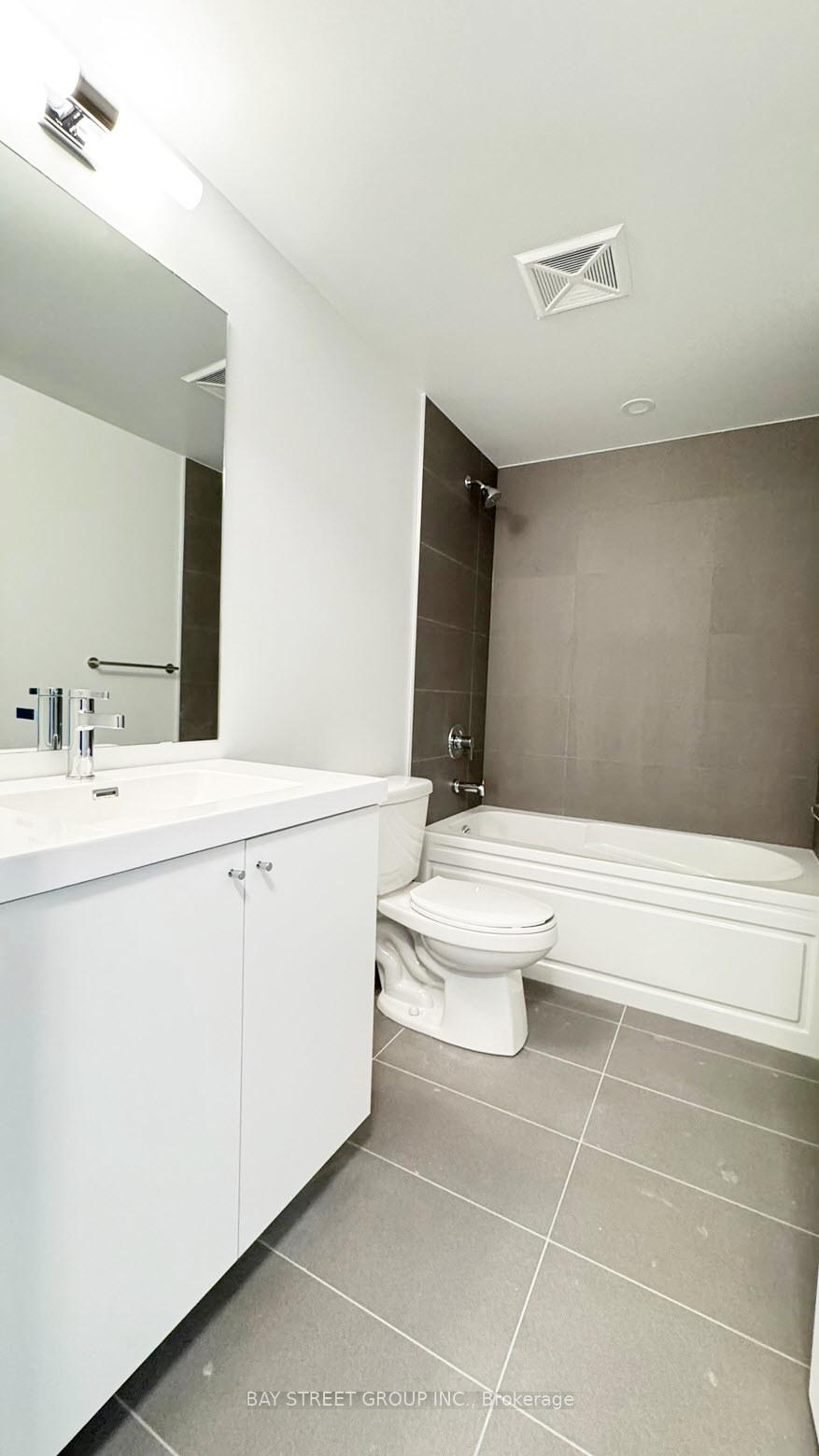 Photo 12 of Unit 1606, 2545 Simcoe Street N, Oshawa, Windfields — HOMEH