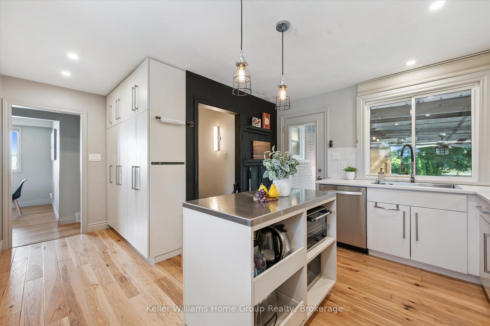 Photo 17 of 70 Balmoral Drive, Guelph, Riverside Park — HOMEH