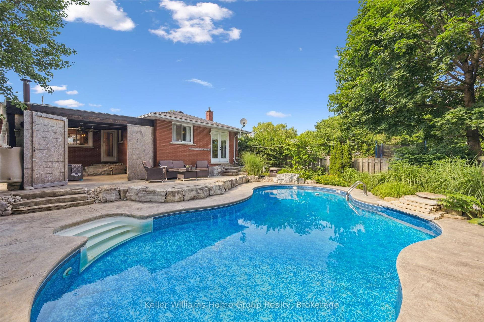 Photo 33 of 70 Balmoral Drive, Guelph, Riverside Park — HOMEH
