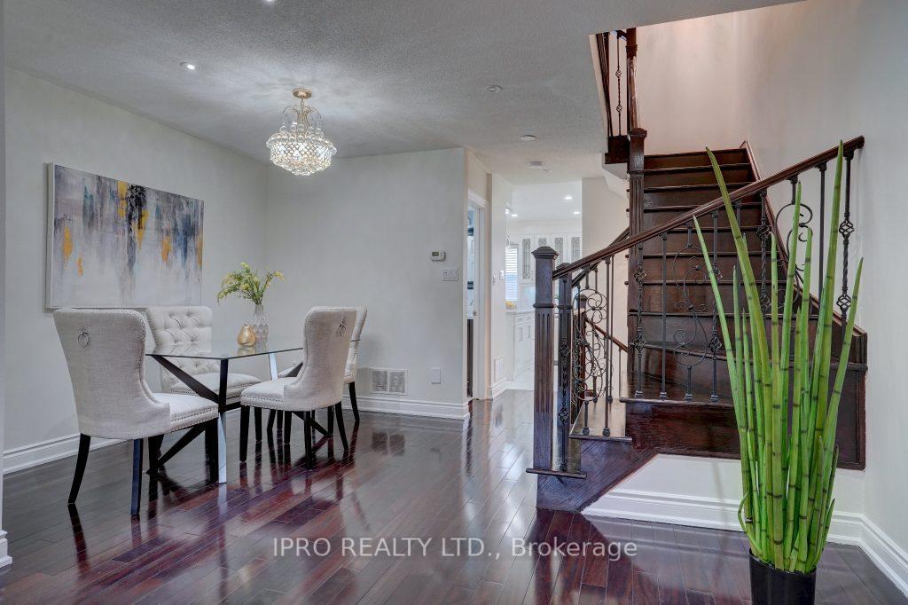 Photo 8 of Unit 47, 16B Leaside Park Drive, Toronto, Thorncliffe Park — HOMEH