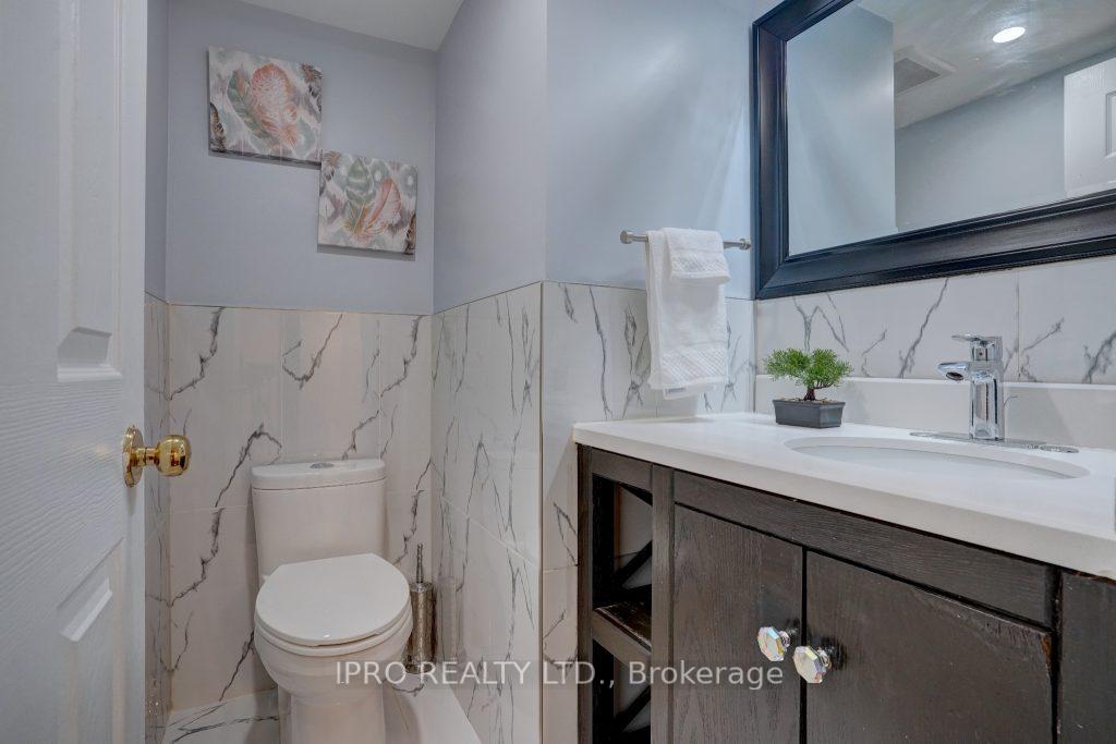 Photo 5 of Unit 47, 16B Leaside Park Drive, Toronto, Thorncliffe Park — HOMEH