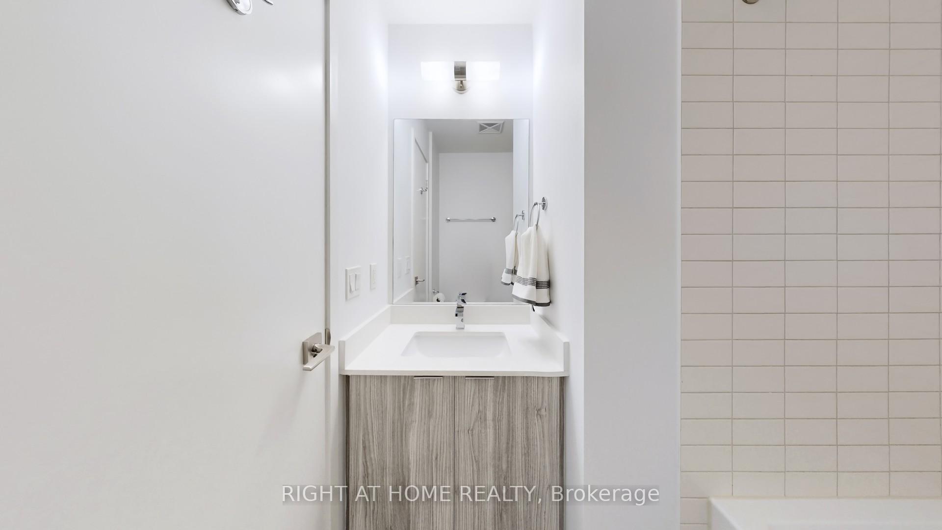Photo 23 of Unit 3108, 2916 Hwy 7, Vaughan, Concord — HOMEH