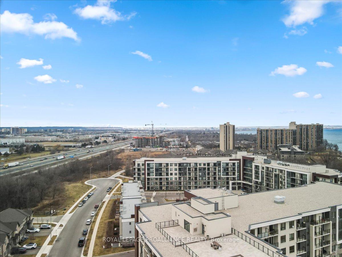 Photo 5 of Unit 239, 125 Shoreview Place, Hamilton, Lakeshore — HOMEH