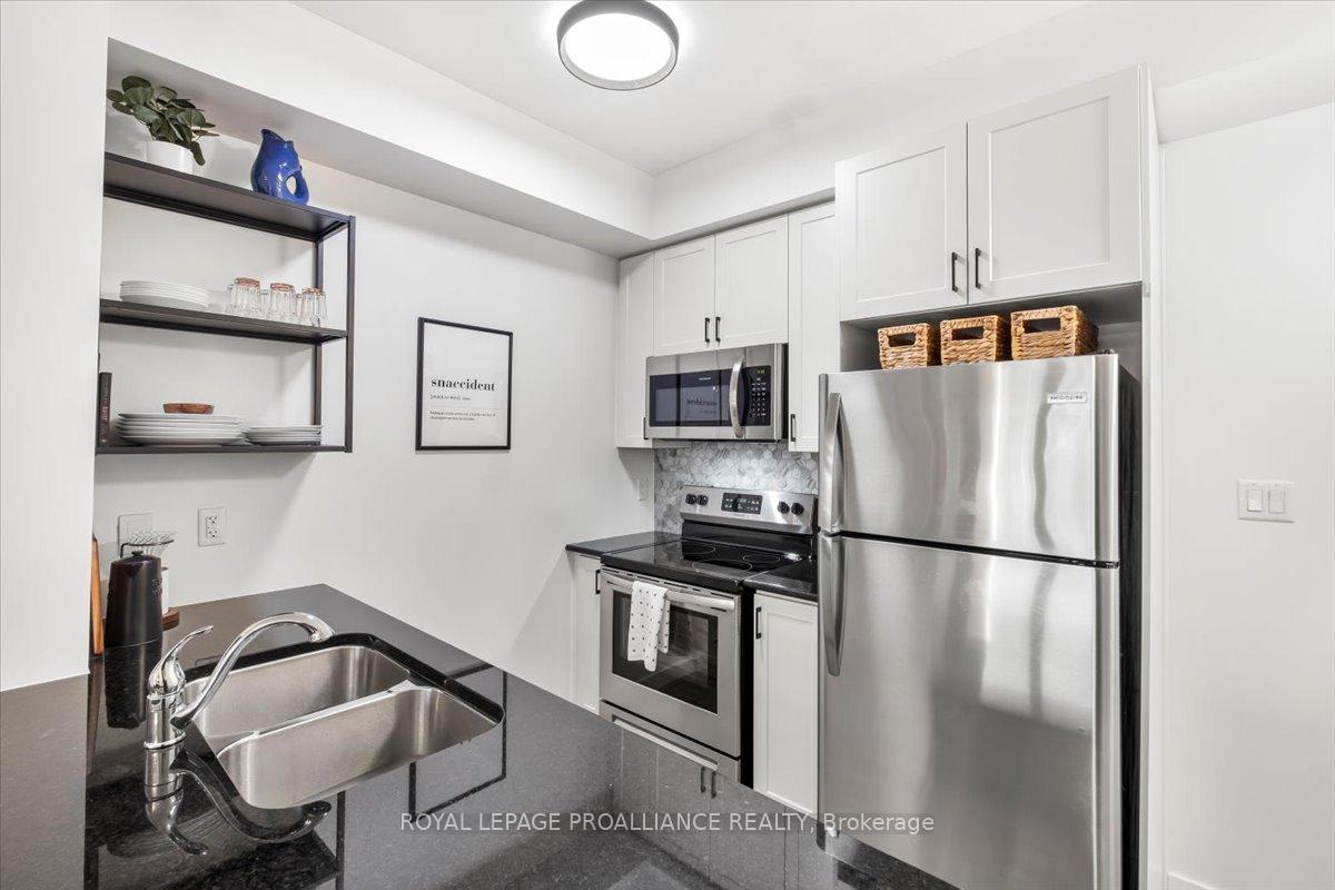 Photo 17 of Unit 239, 125 Shoreview Place, Hamilton, Lakeshore — HOMEH