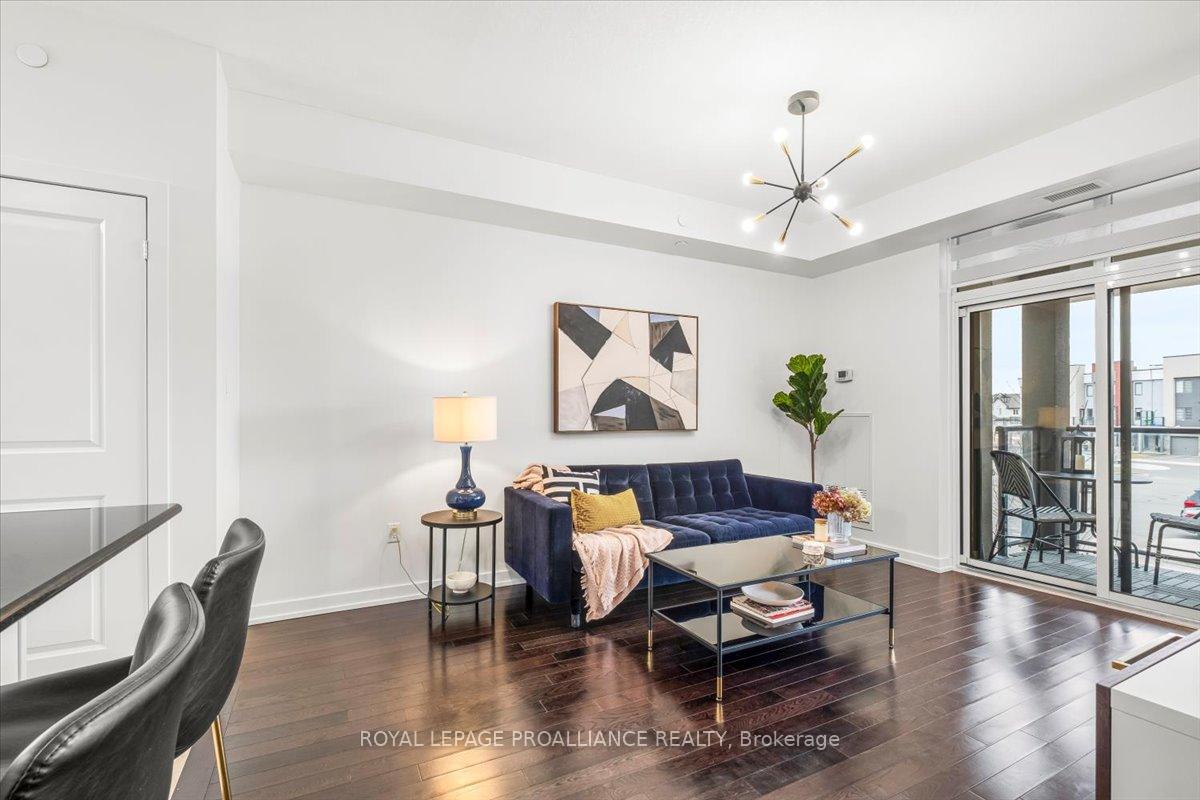 Photo 4 of Unit 239, 125 Shoreview Place, Hamilton, Lakeshore — HOMEH